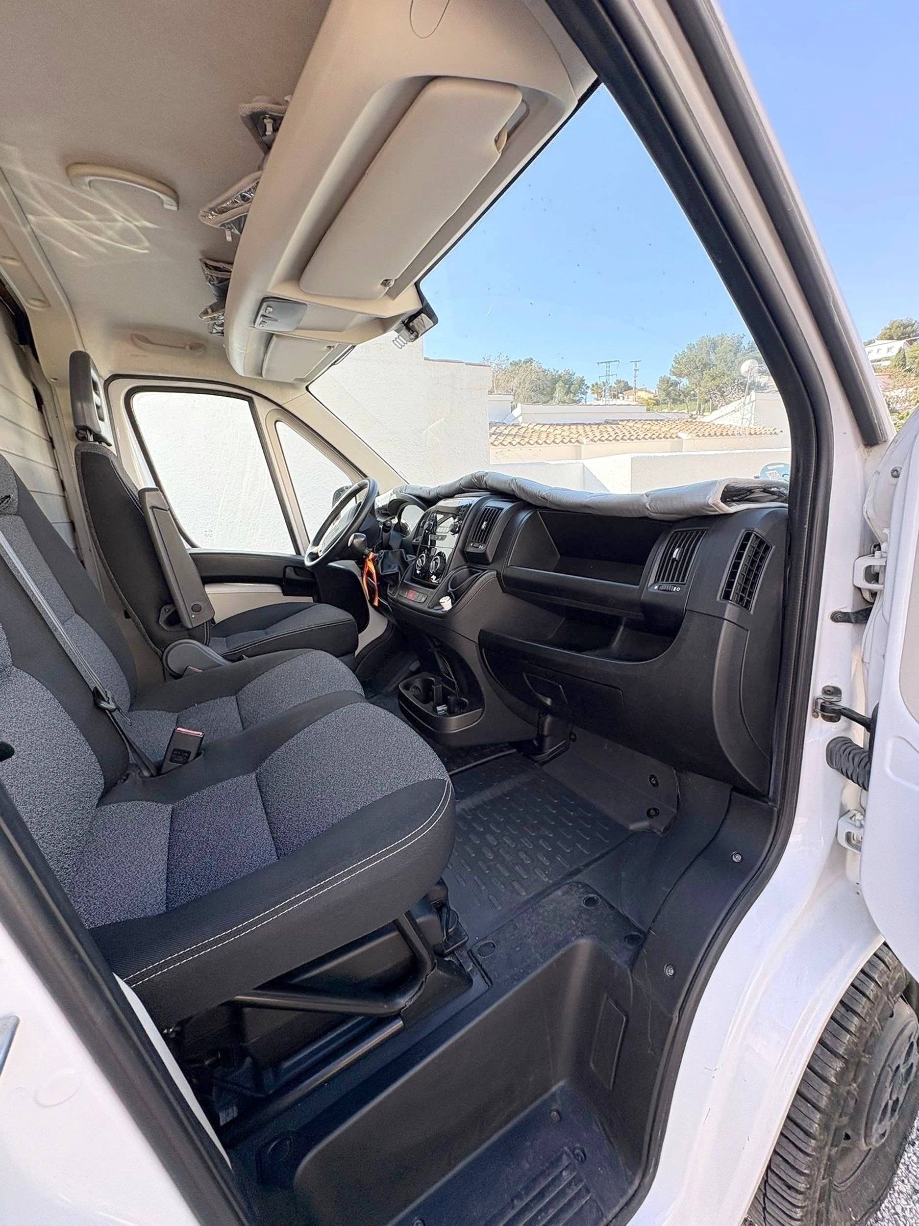 Driver's compartment Fiat Ducato 2,3 l Multijet 130 ch. - Yescapa