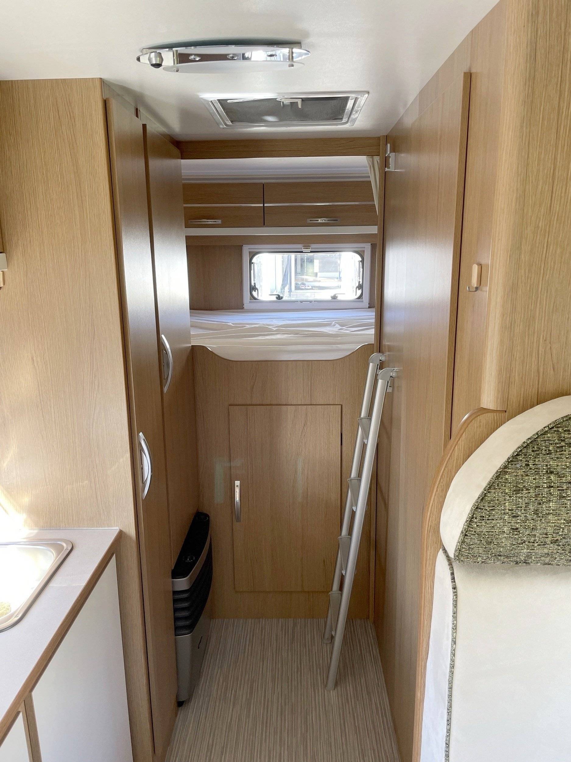 Schlafplätze Fiat Ducato 2,3 l Multijet 130 ch. - Yescapa