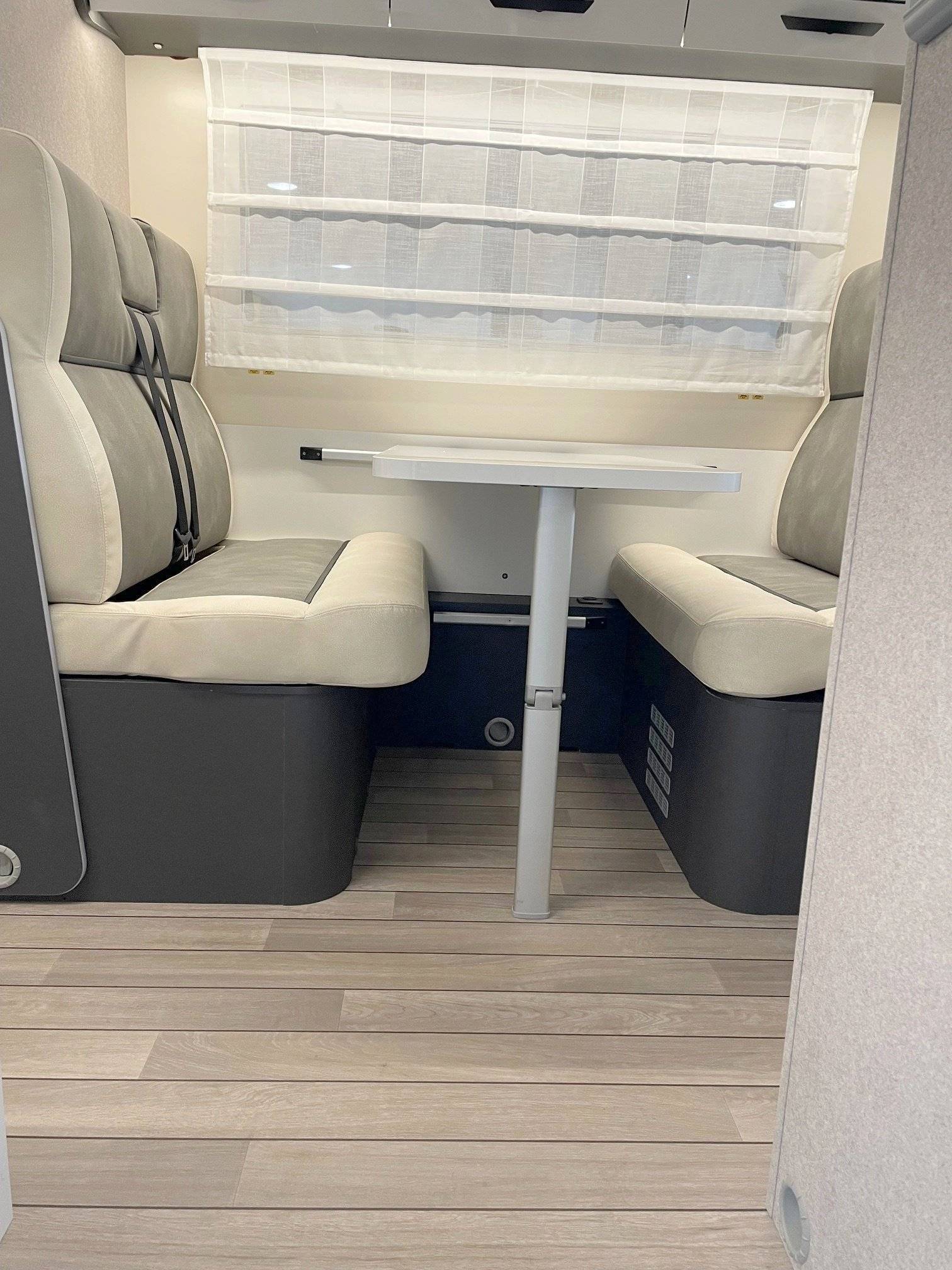 Eethoek Ford ford transit - Yescapa