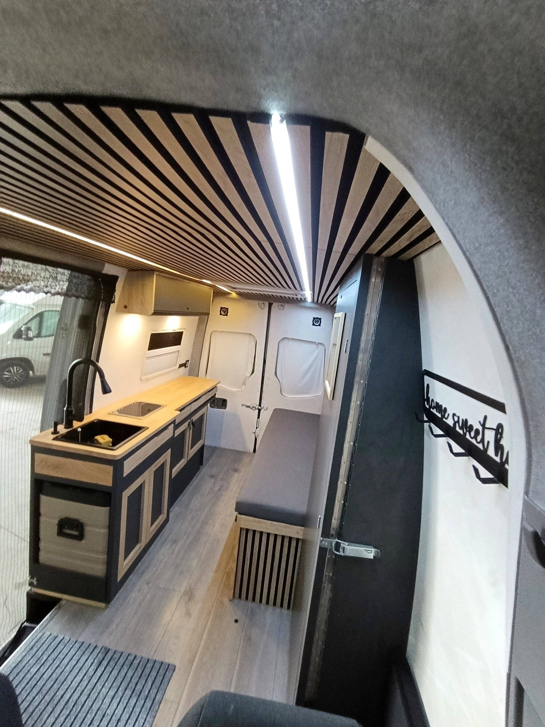 Mercedes Benz  Mercedes Sprinter