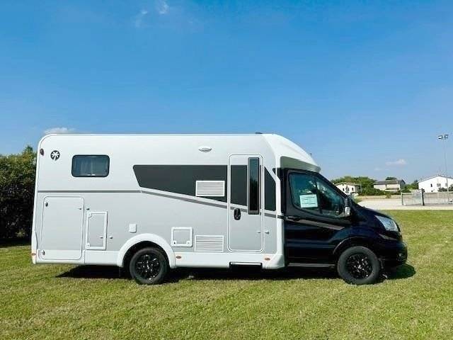 Vista del vehicle angle davanter Sunlight - Yescapa