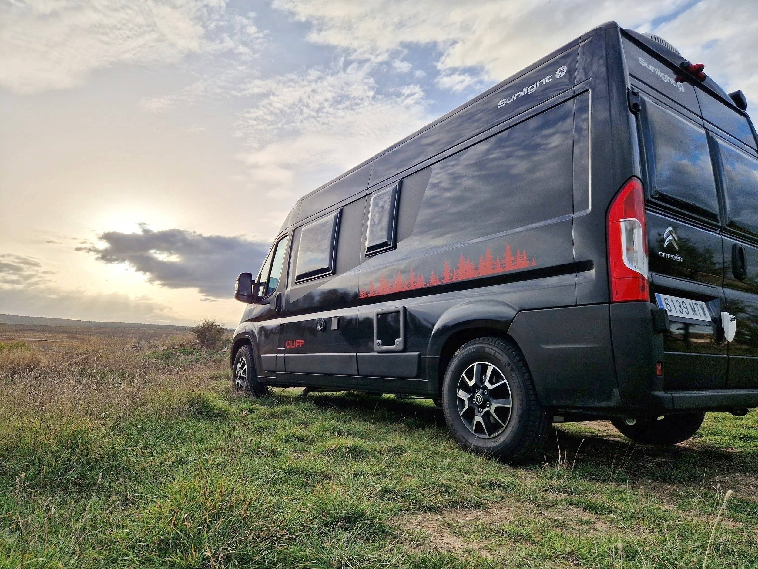 Sunlight jumper 140cv