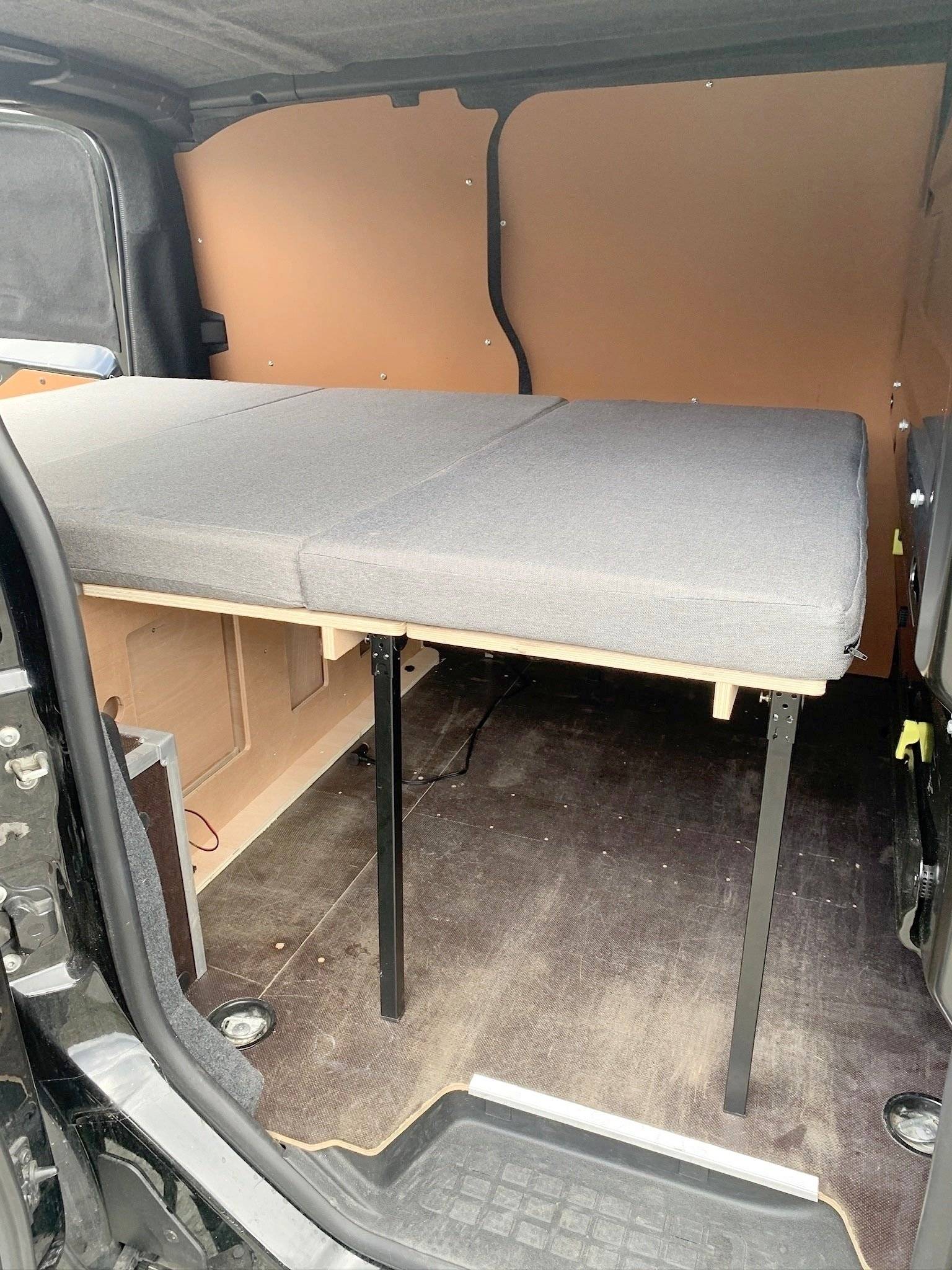 Slaapplaatsen Citroën Jumpy 2,2 l 120 ch - Yescapa