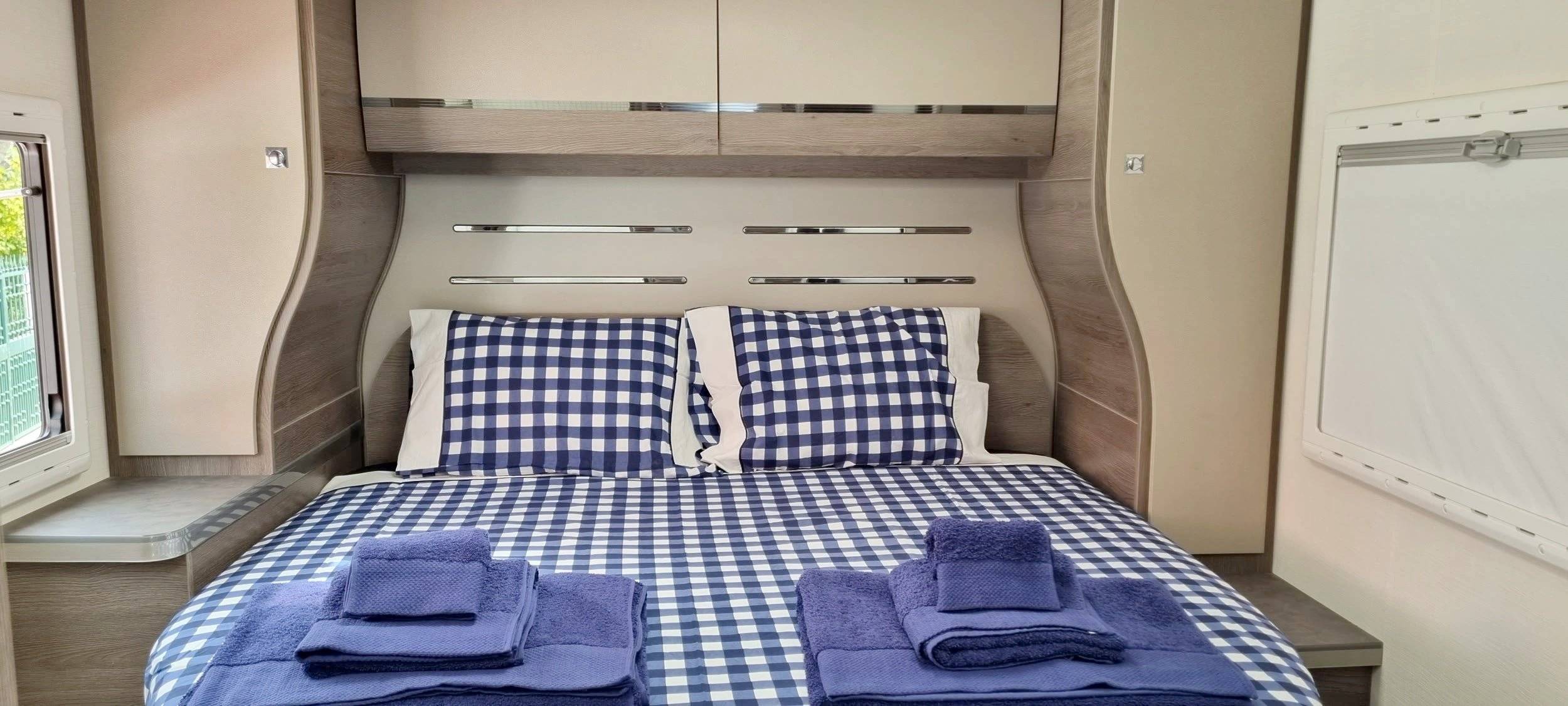 Couchages Ford Ford - Yescapa