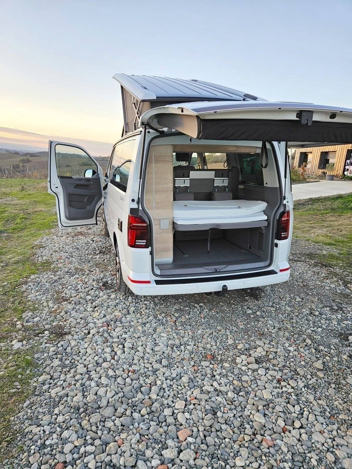 Volkswagen T6.1 California Coast Edition
