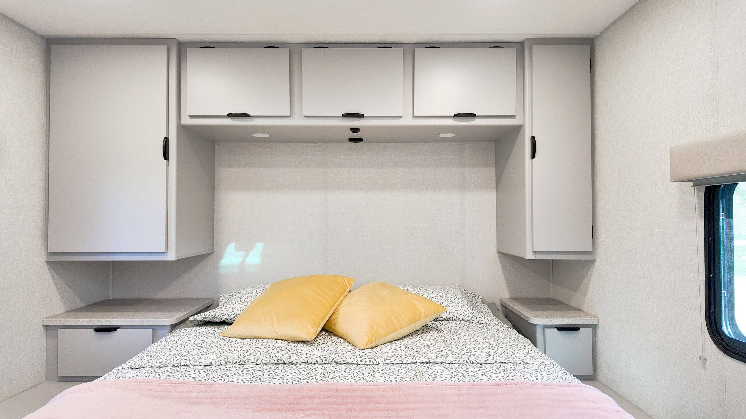 NA Comfort Space Select NA Comfort Space Select