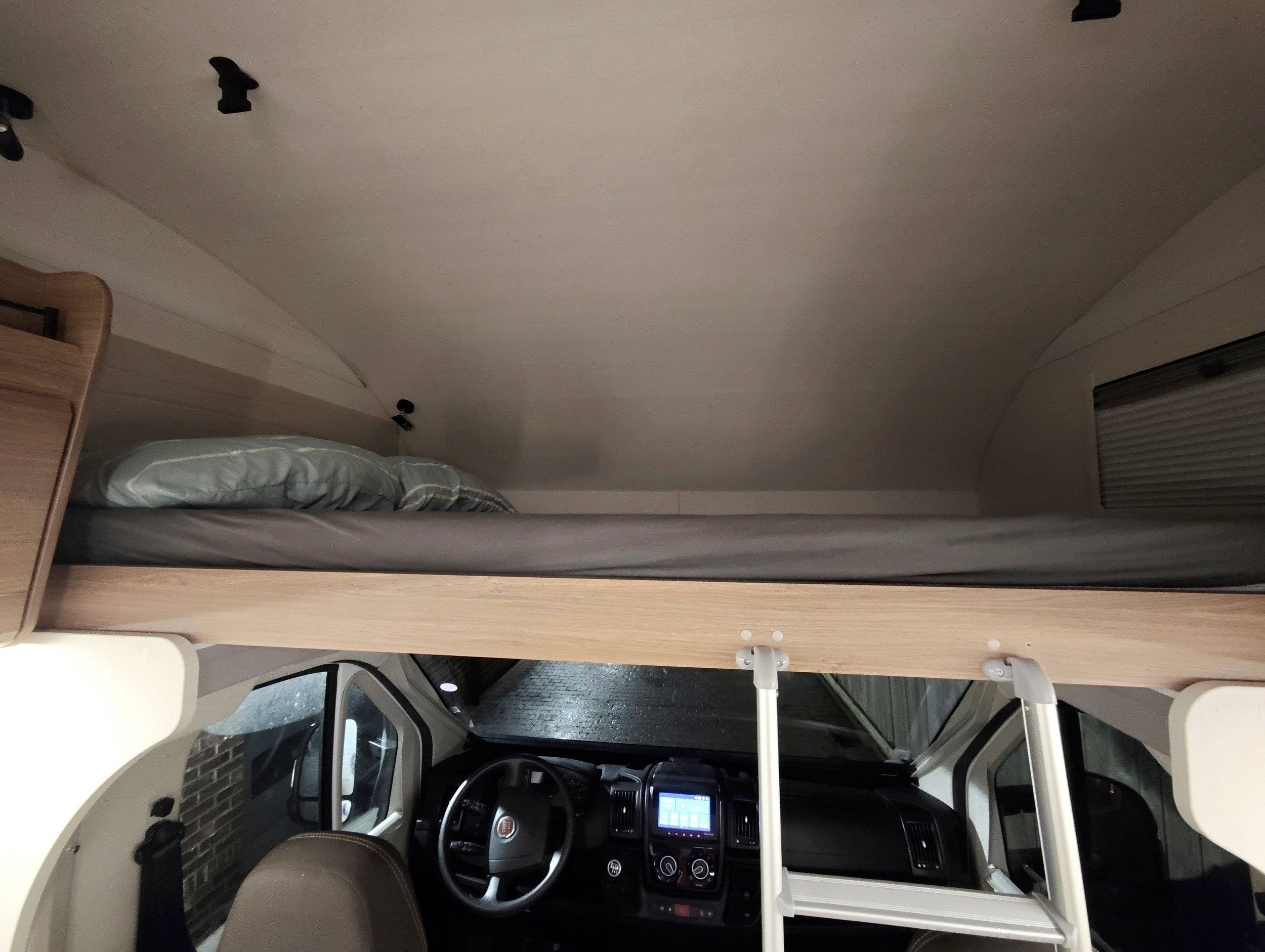 Plazas en cama Fiat 2.3 140CV - Yescapa