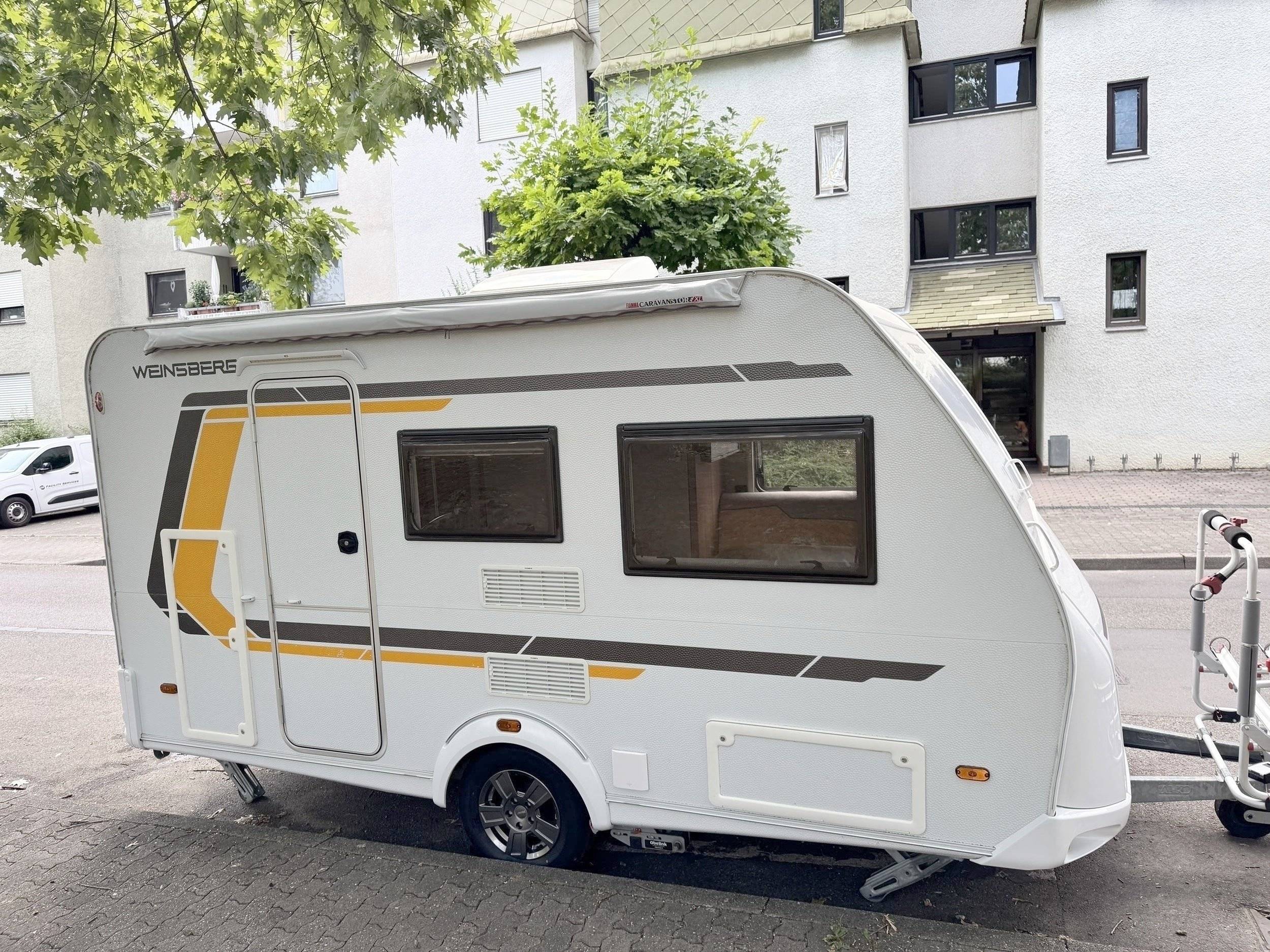 Front view from 3/4 Weinsberg Weinsberg Caraone 400 Lk - Yescapa