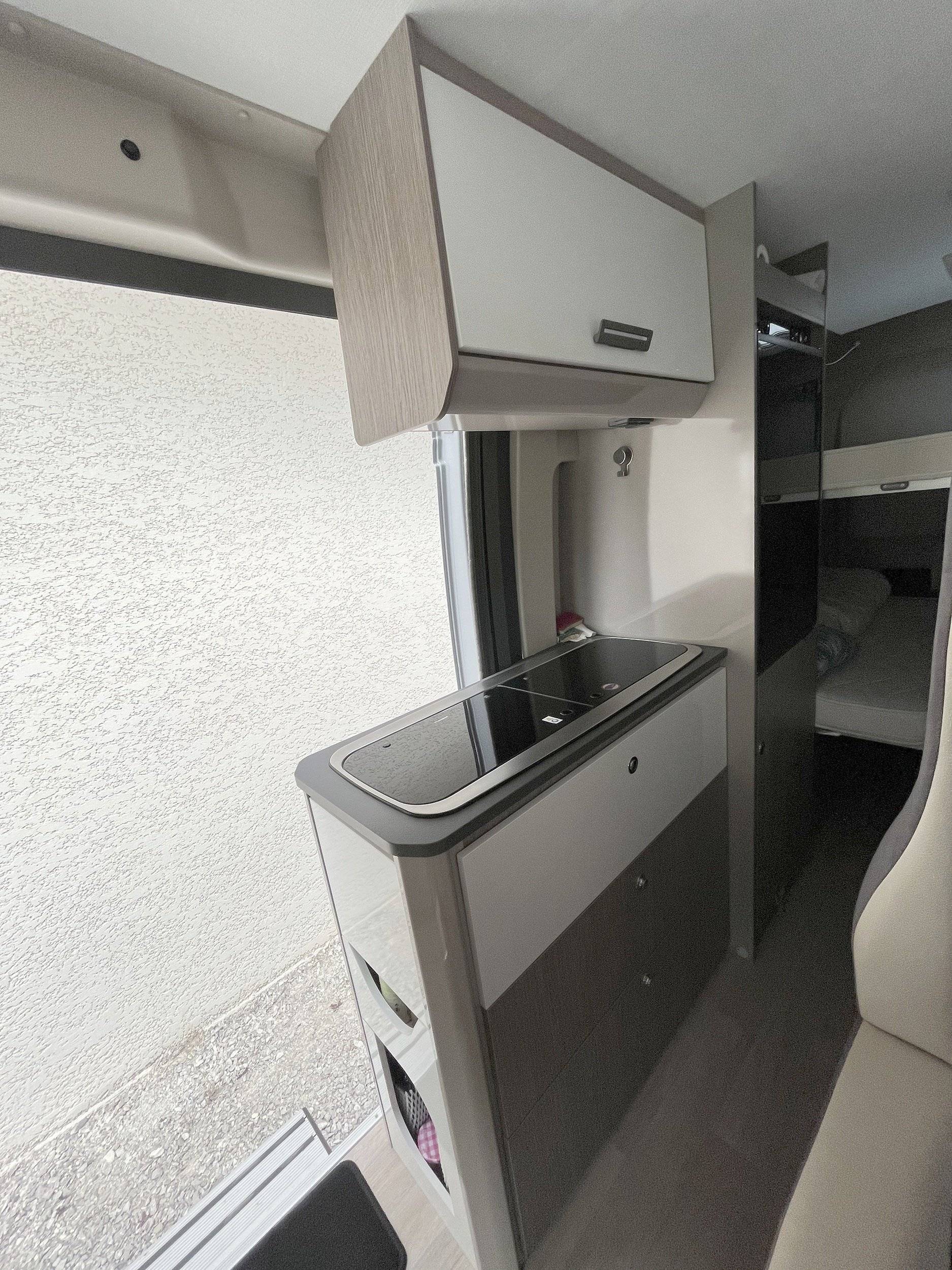 Challenger Challenger v114 MAX Road Edition