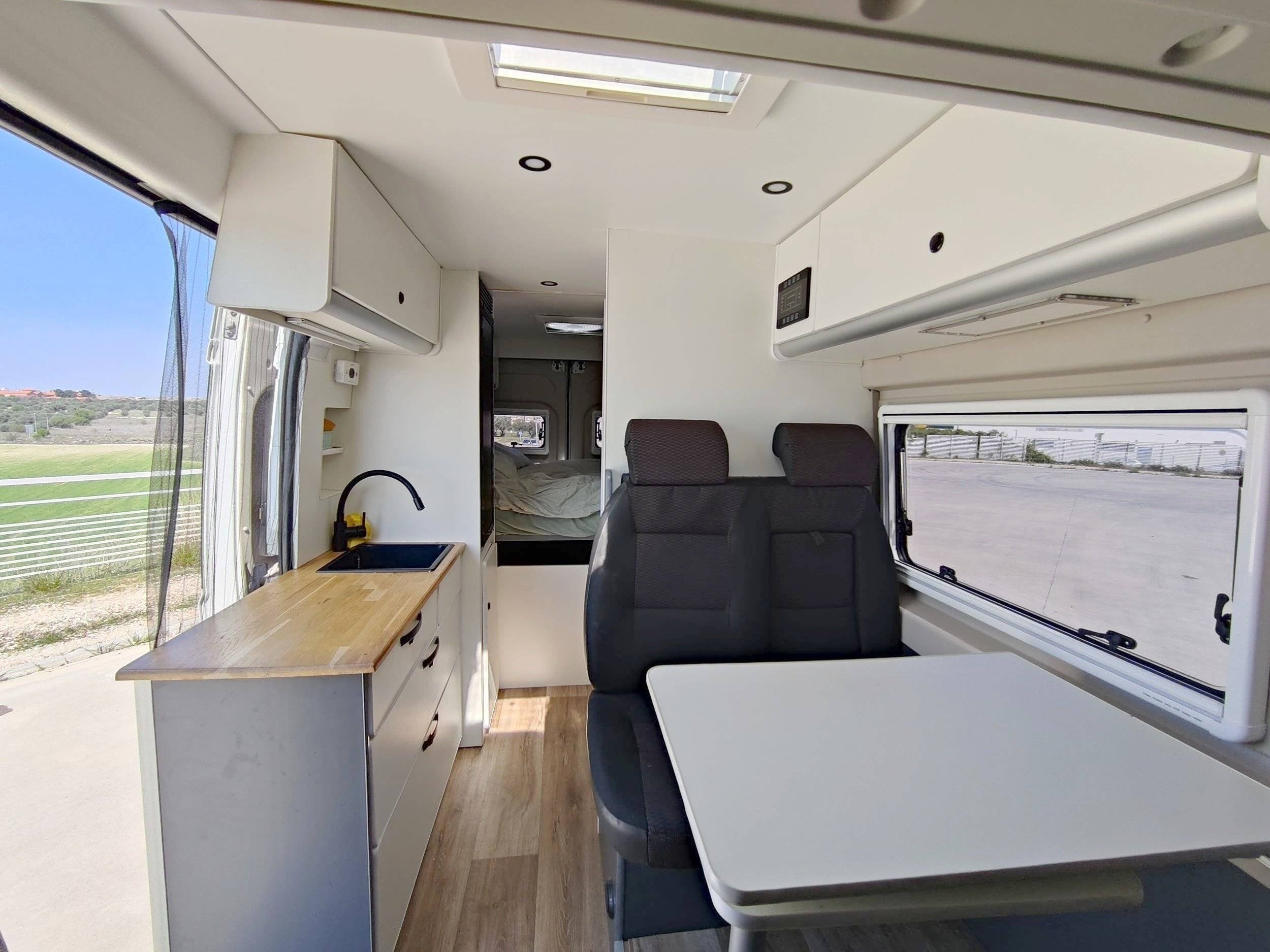 Kochnische Peugeot Boxer 2,0 l 130 ch - Yescapa