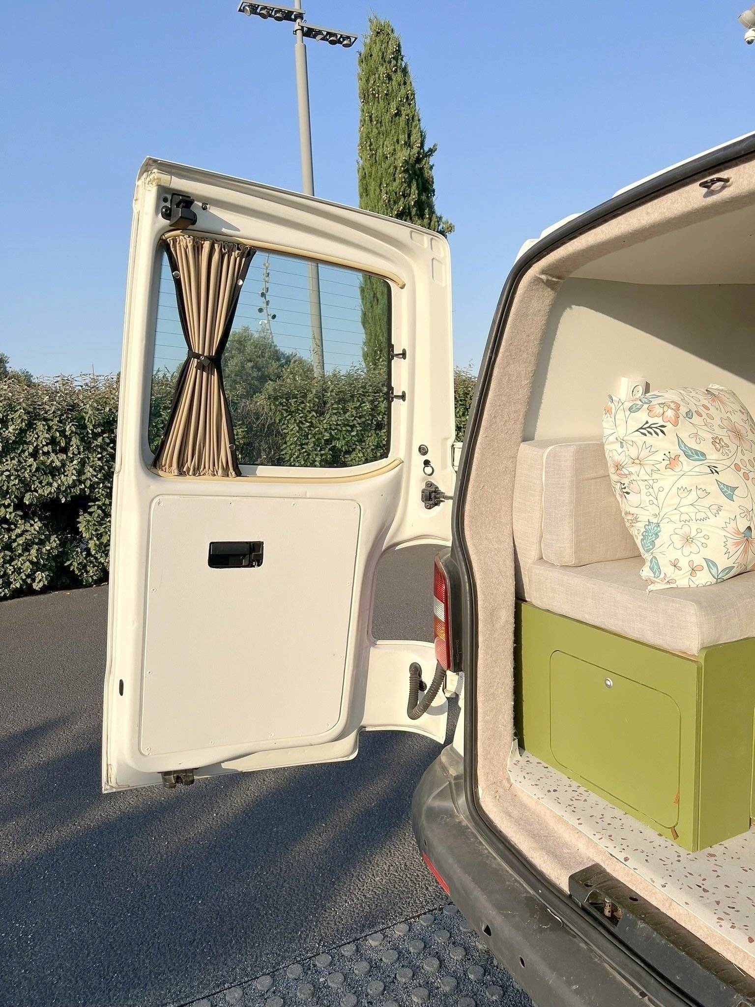 Volkswagen T5 2,0 l 84 ch