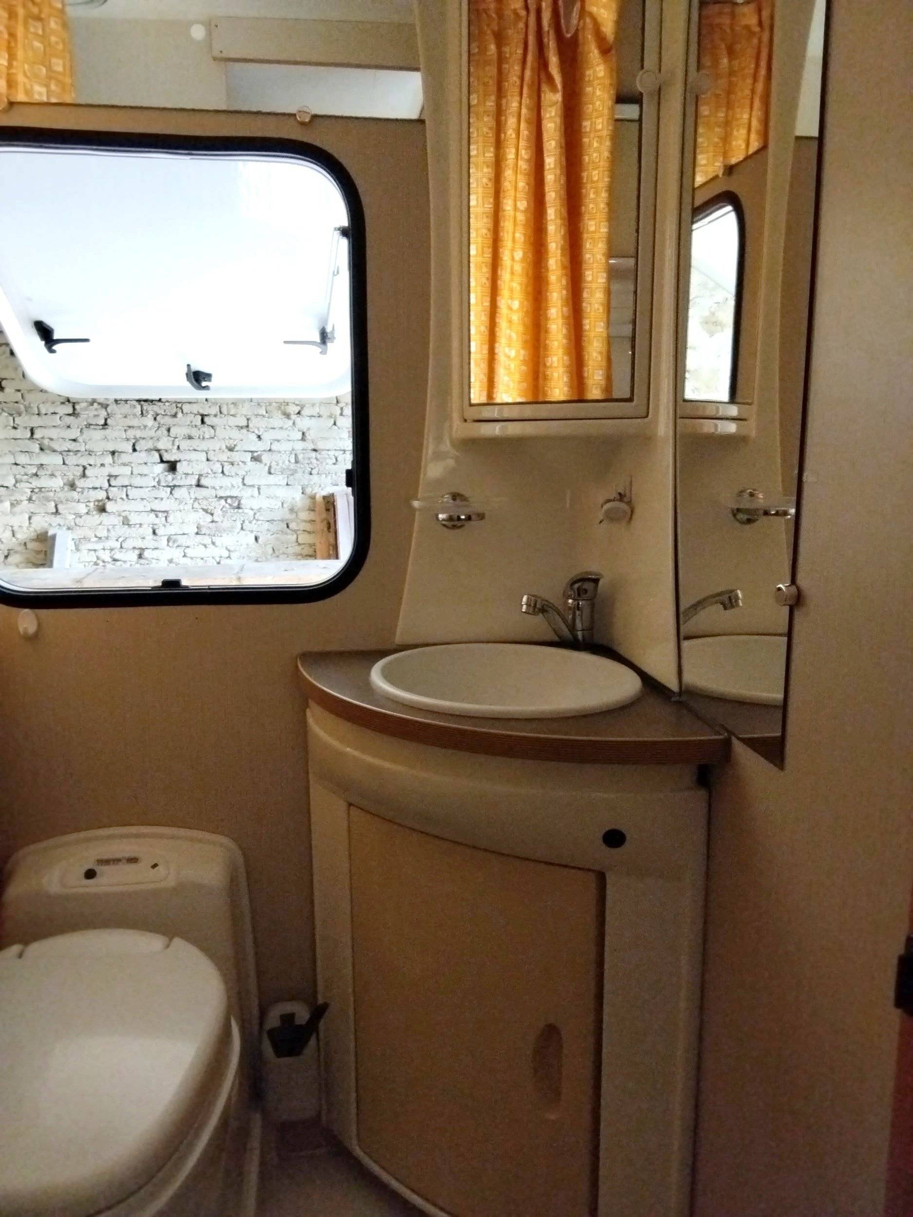 Challenger GENESIS 43