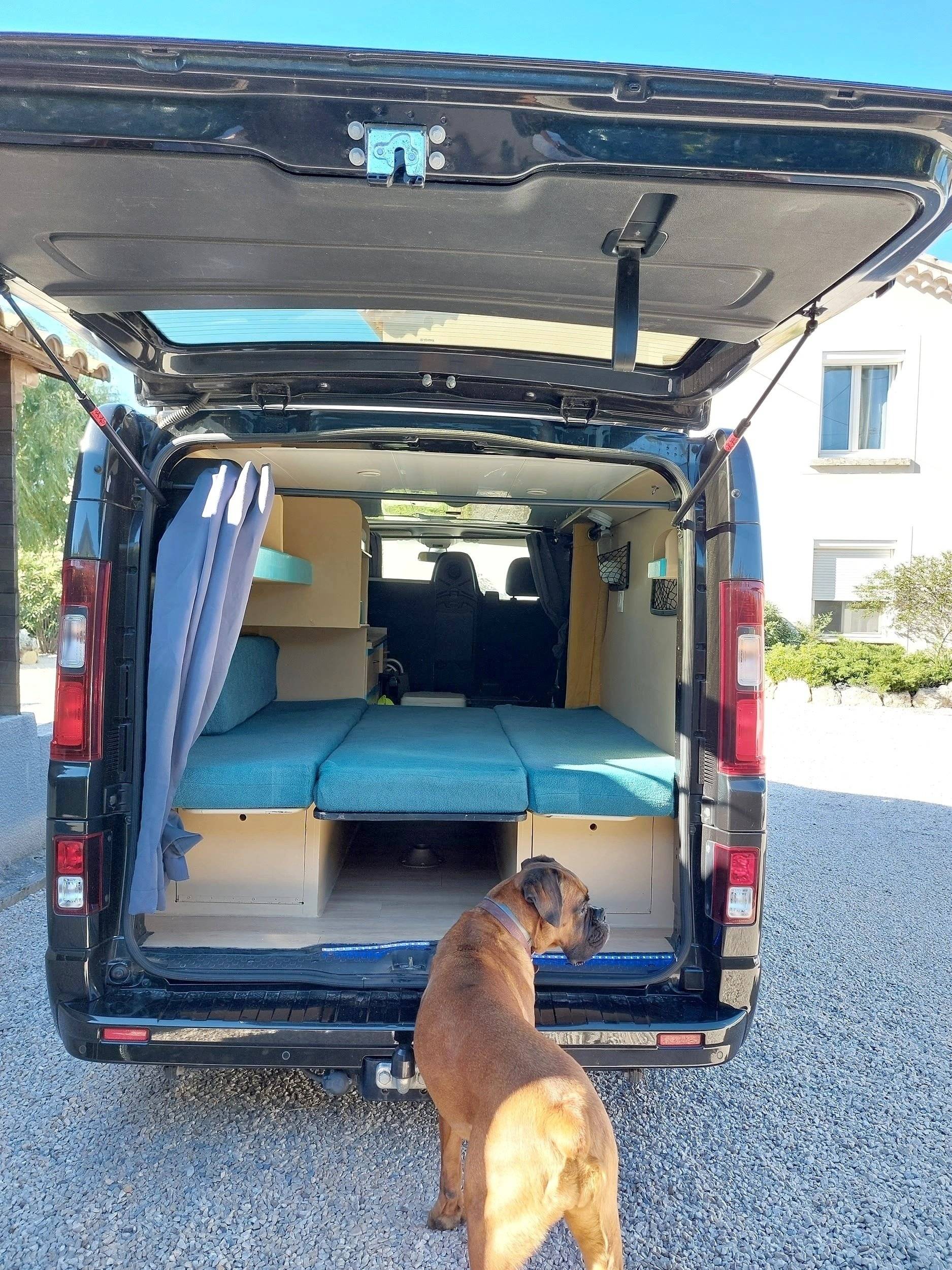 Arca Vivaro 1,6 l 120 ch