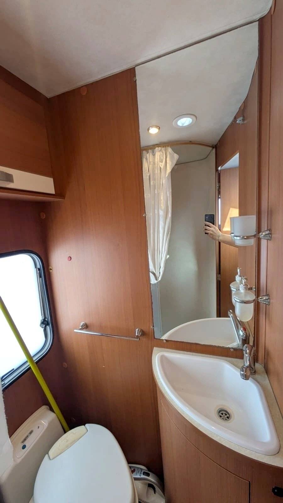 Elnagh Elnagh  Baron