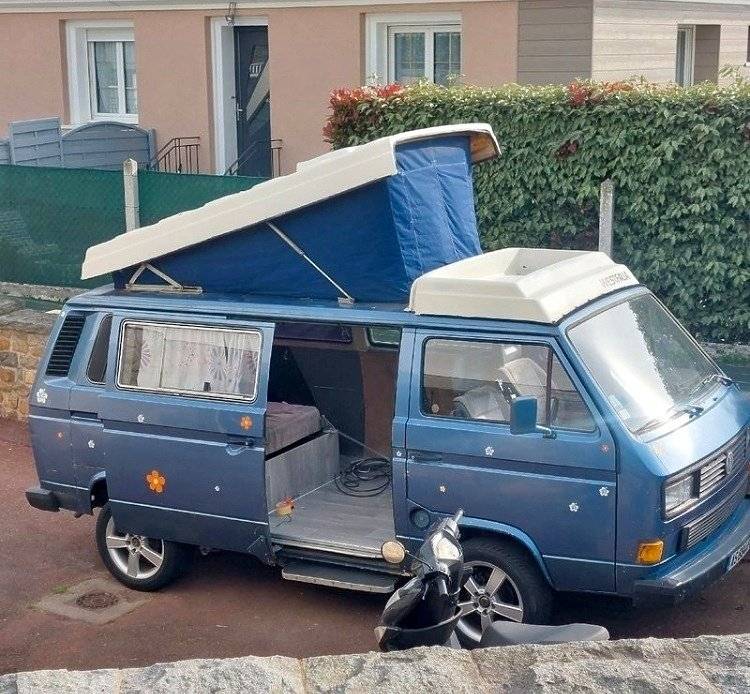Vue avant de 3/4 Volkswagen - Yescapa