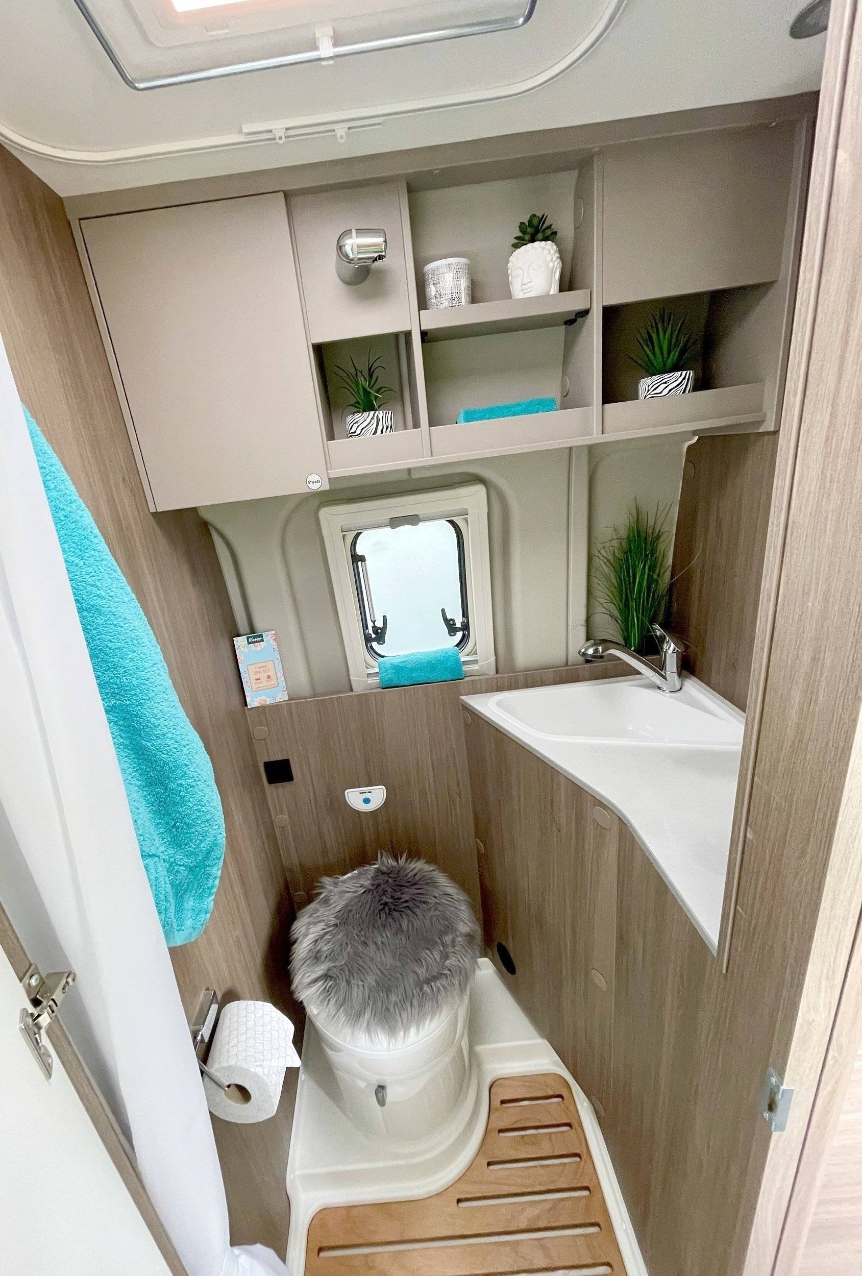 Carado Camper Van 600