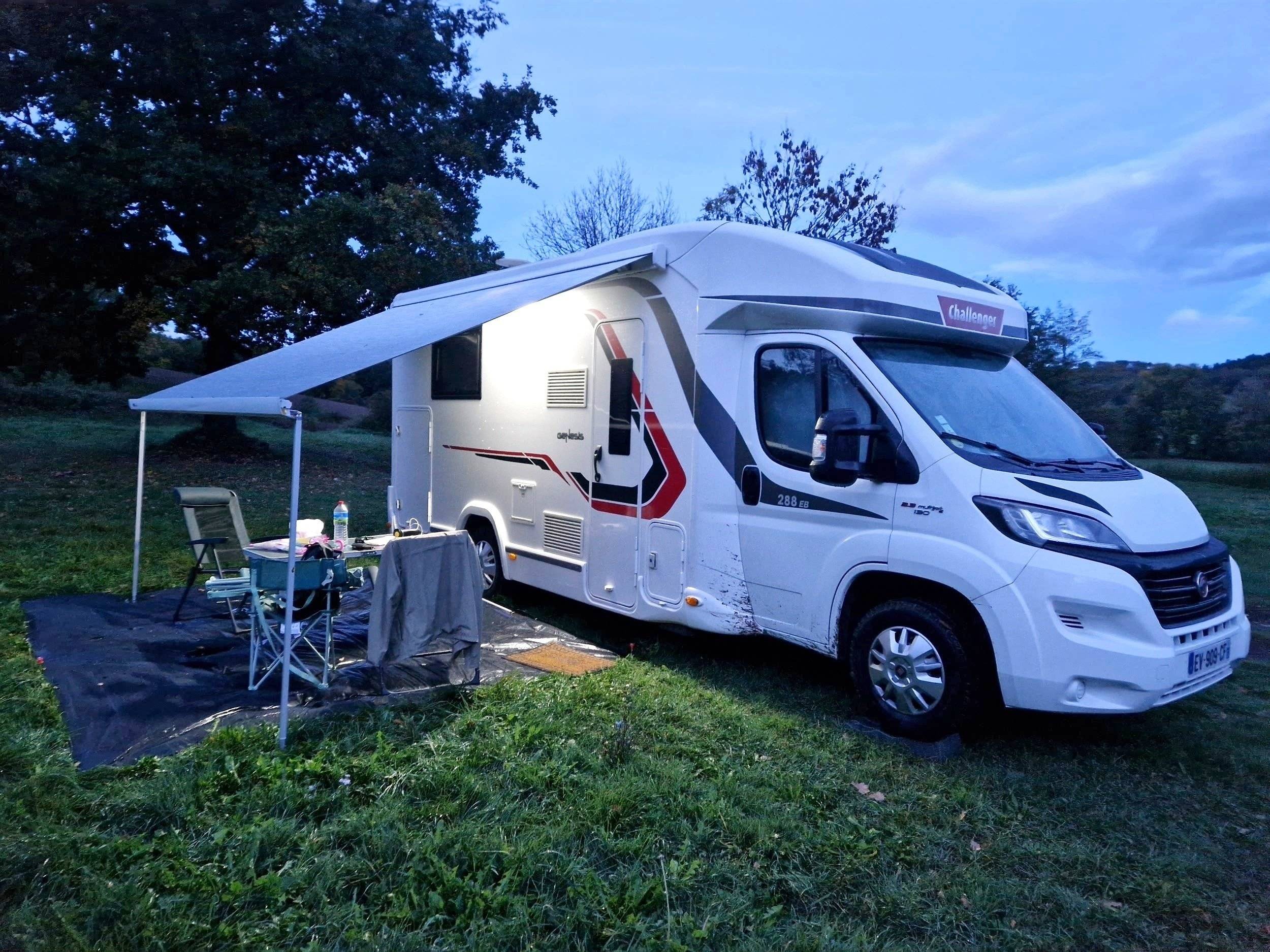 Challenger GENESIS 288 EB