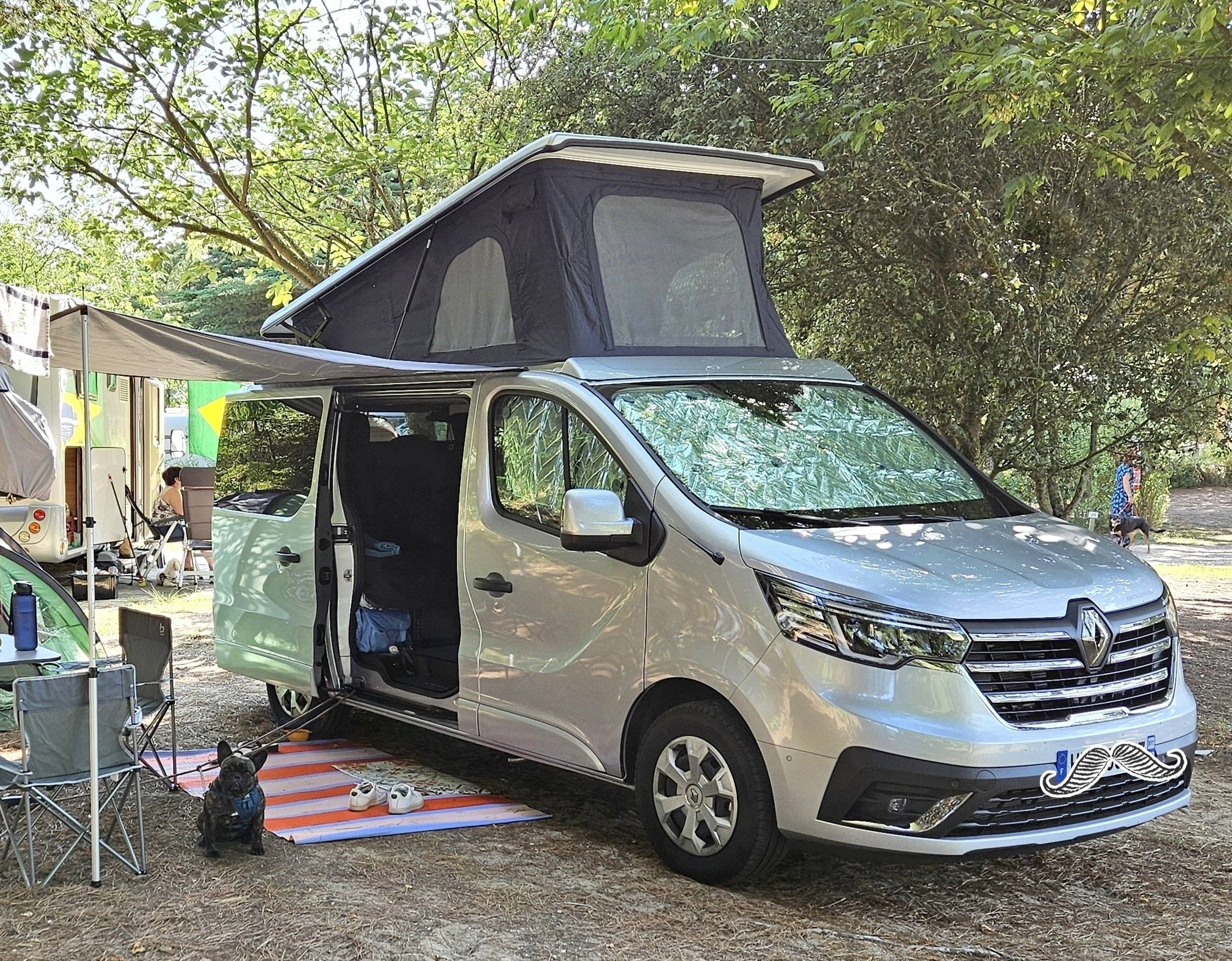 Couchages Renault Trafic 150cv Boite auto - Yescapa
