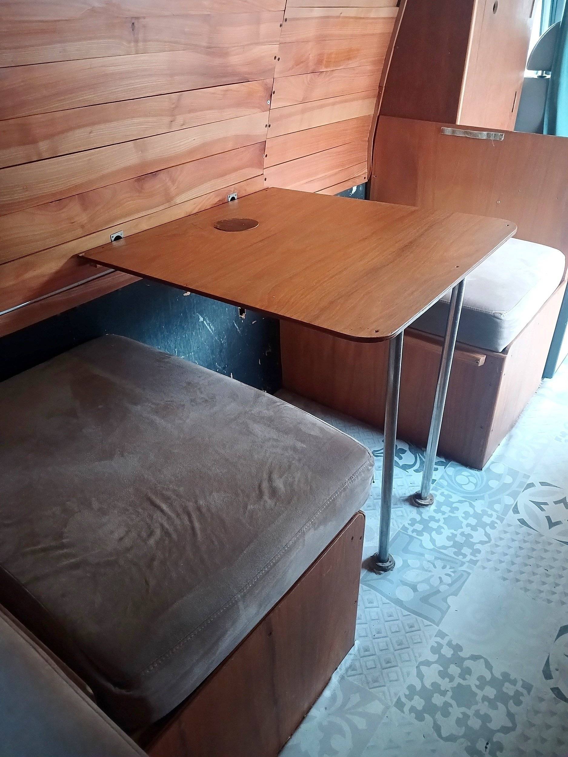 Coin repas Ford - Yescapa