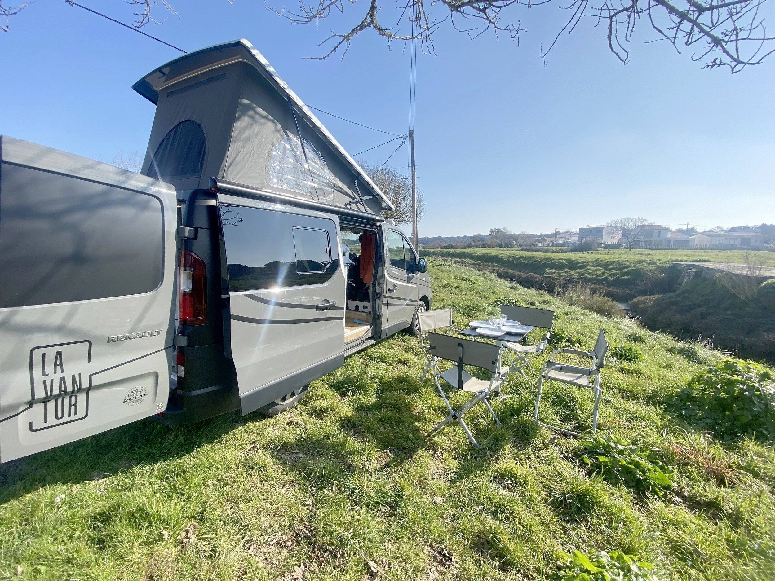 sam'evade Renault Trafic