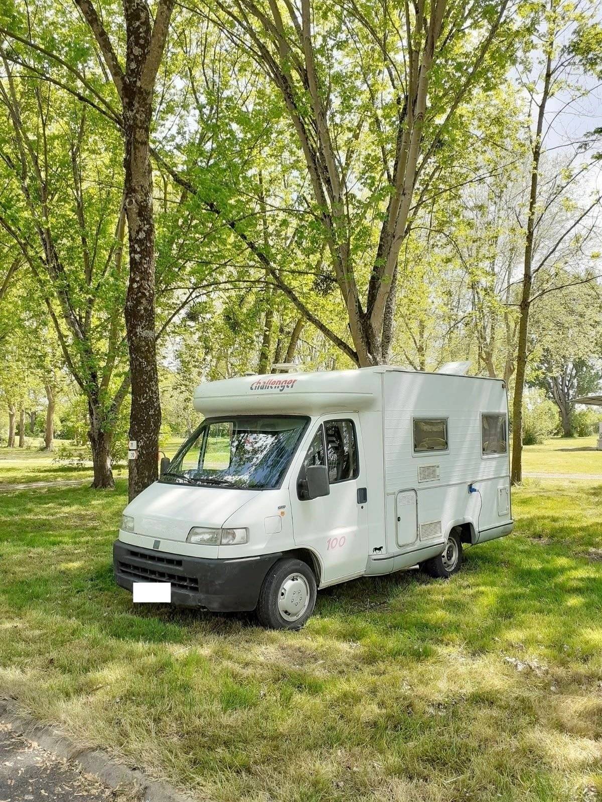 Challenger 2,3 l 130 ch