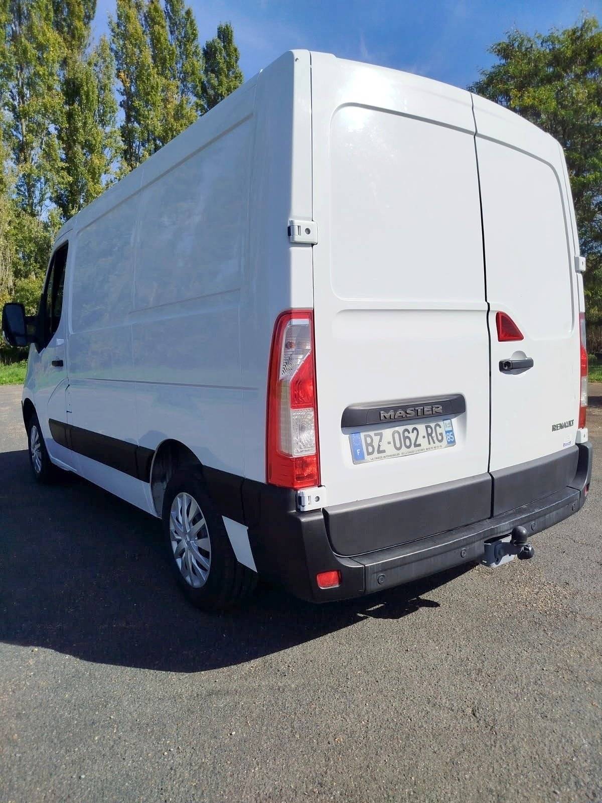 Renault 2,3 l 125 ch