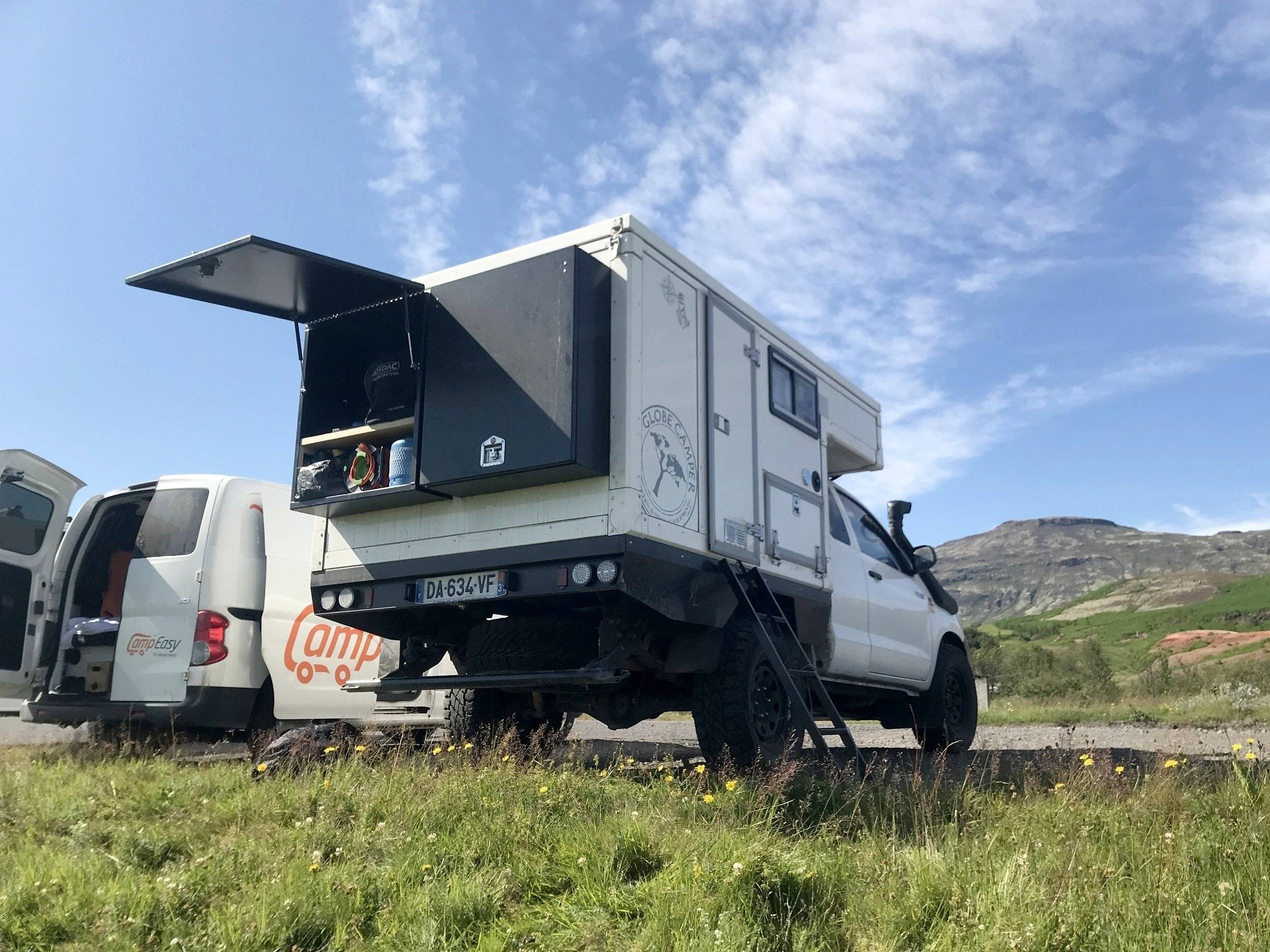 Ansicht von hinten Toyota Toyota Hylux 4X4 - Yescapa