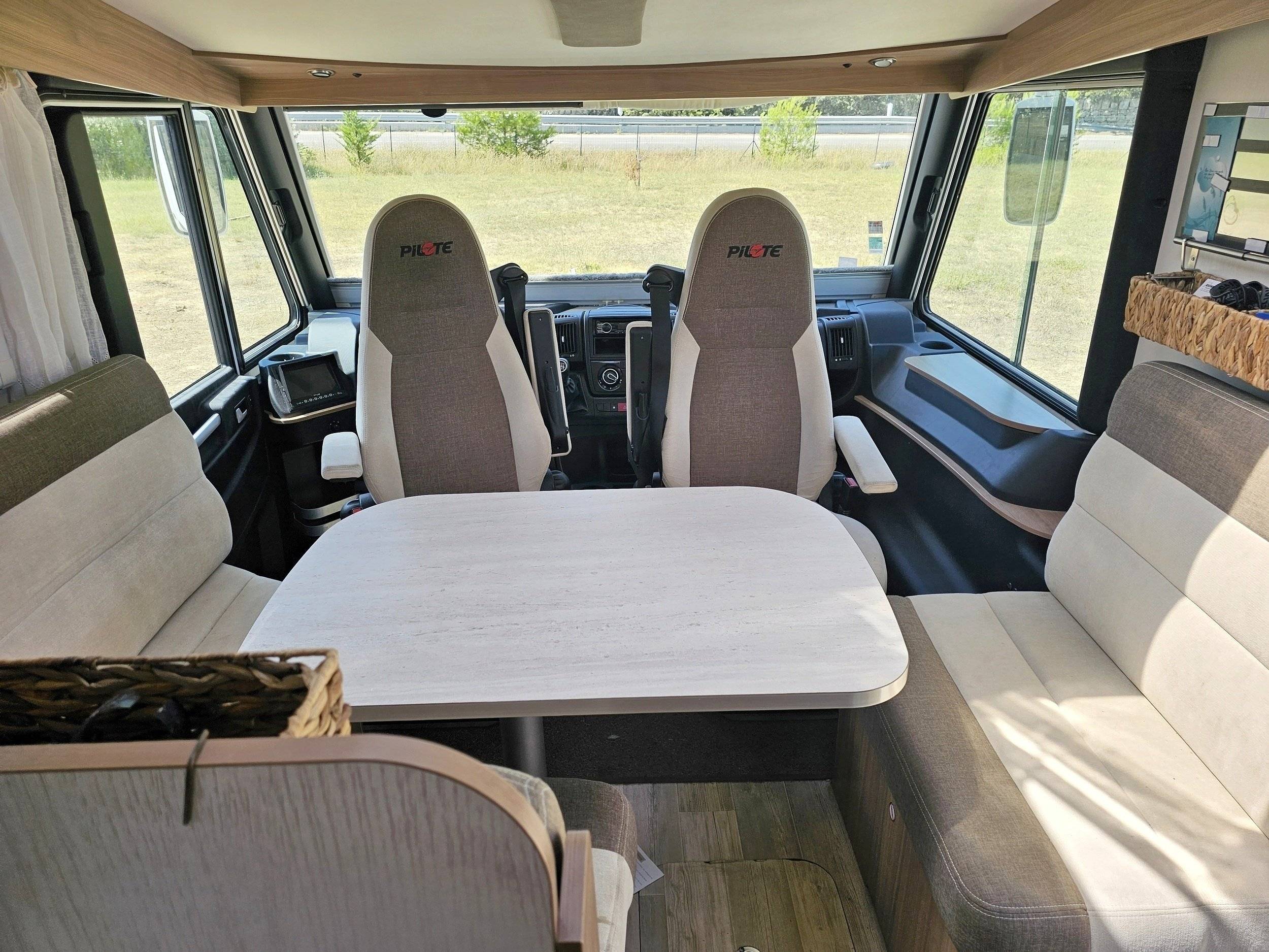 Pilote pilote G740 essentiel