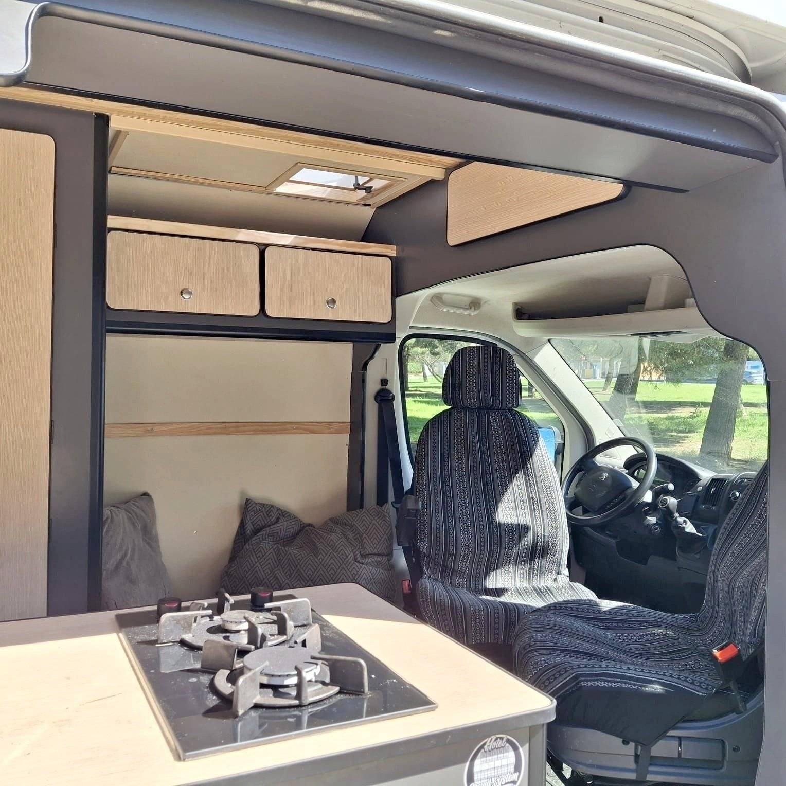 Coin repas Peugeot - Yescapa