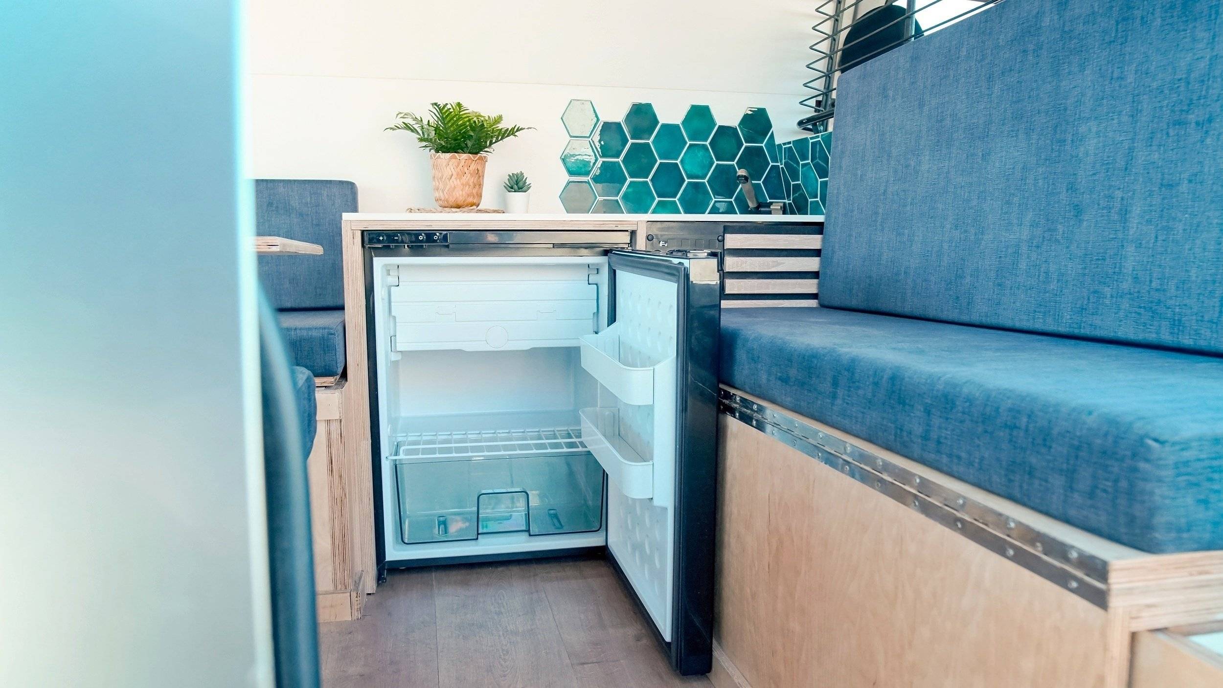 Campervan TOYOTA HIACE