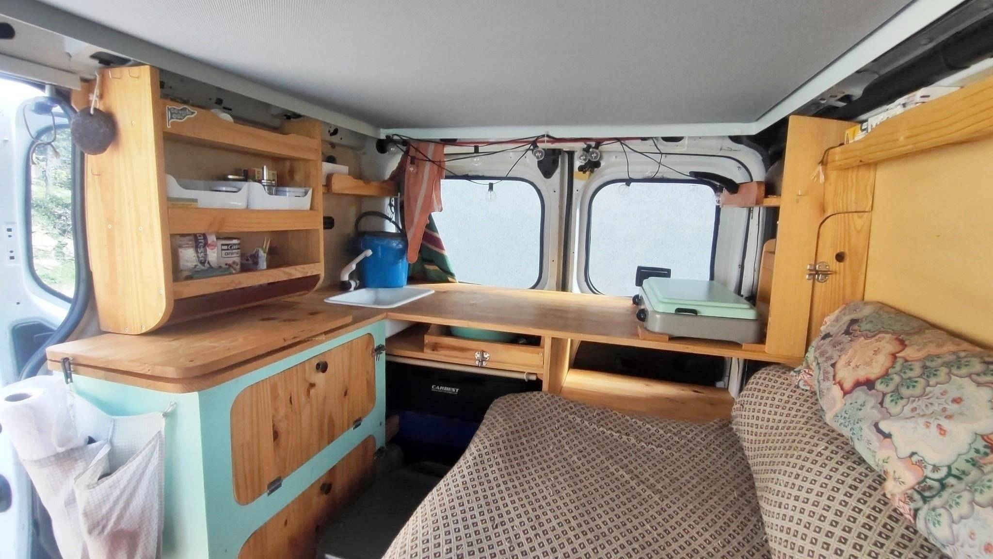 Dining Area  - Yescapa