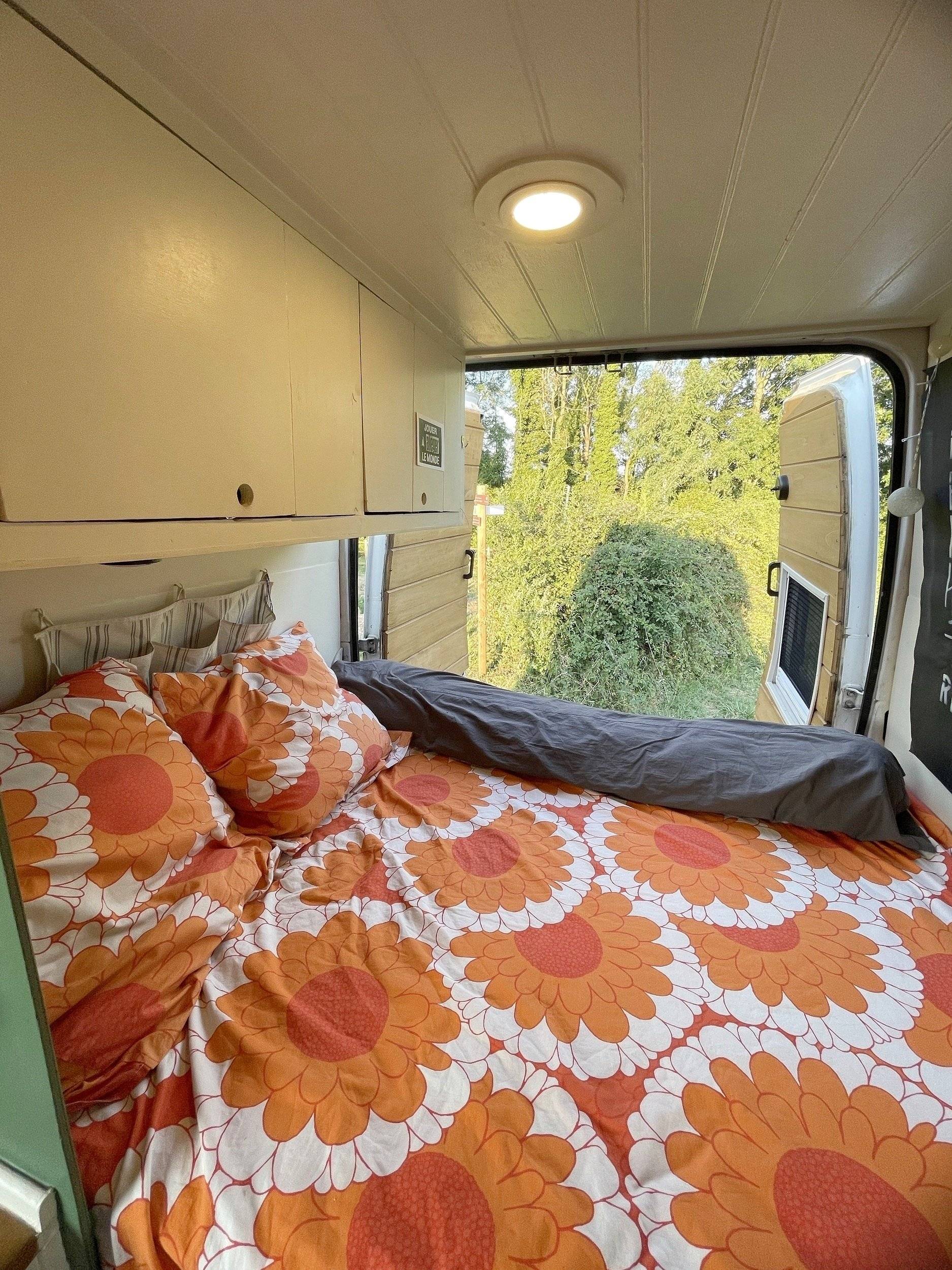 Berth Ford Transit - Yescapa