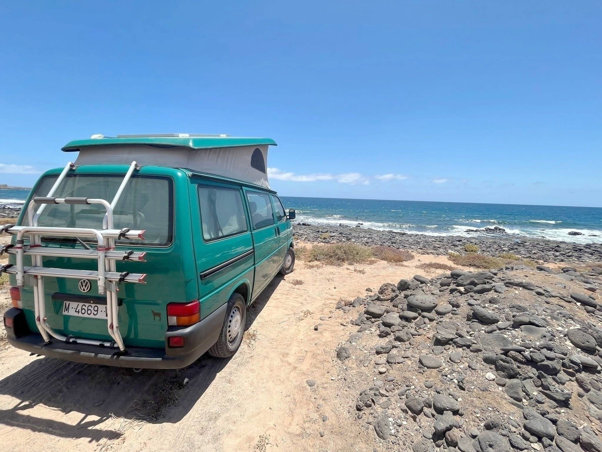 Vista frontale a ¾ Volkswagen - Yescapa