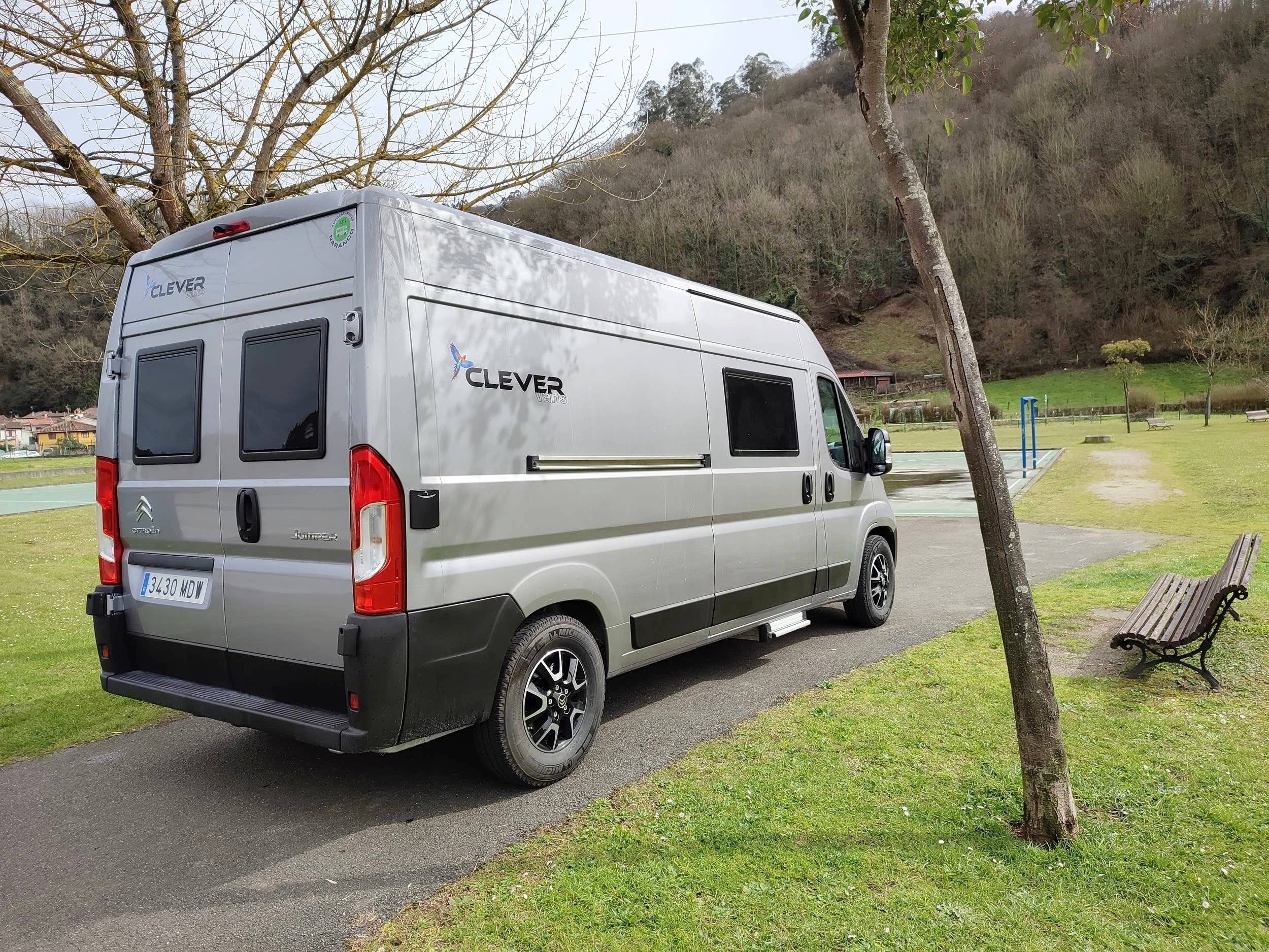 clever celebration 600