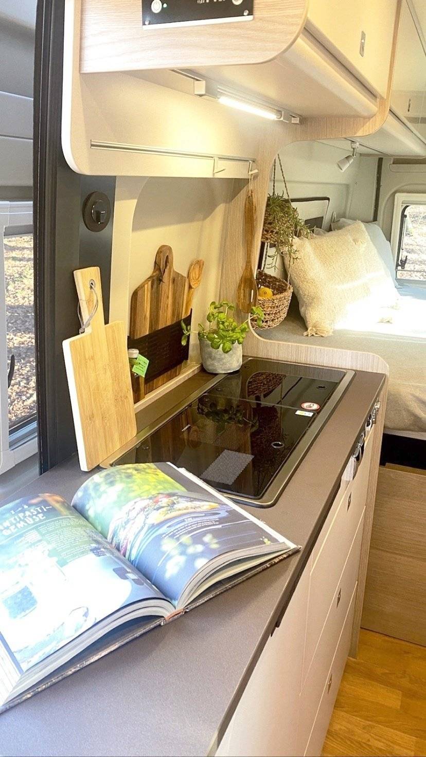 Bürstner Campeo Black Forest