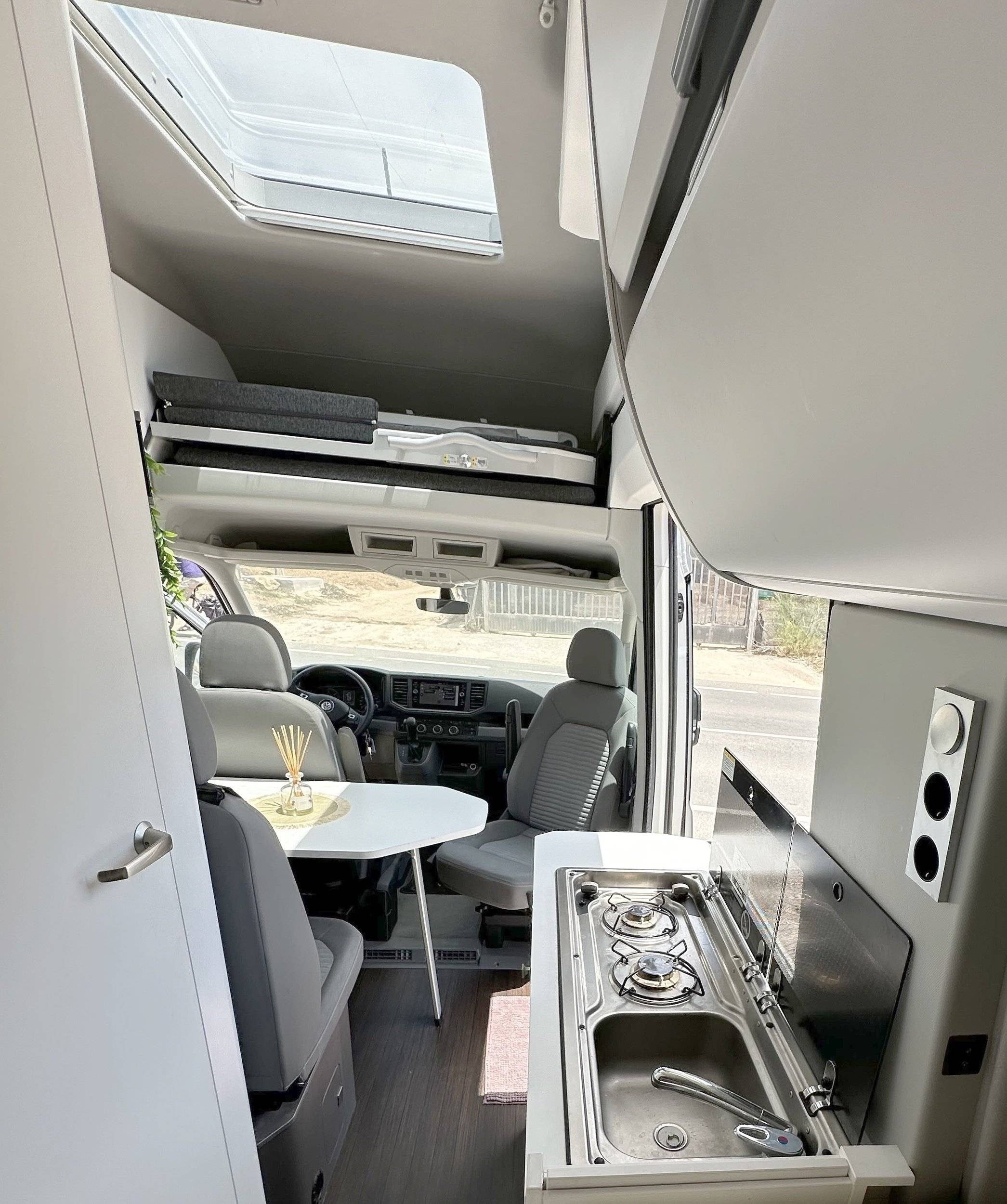 Volkswagen Grand California 600