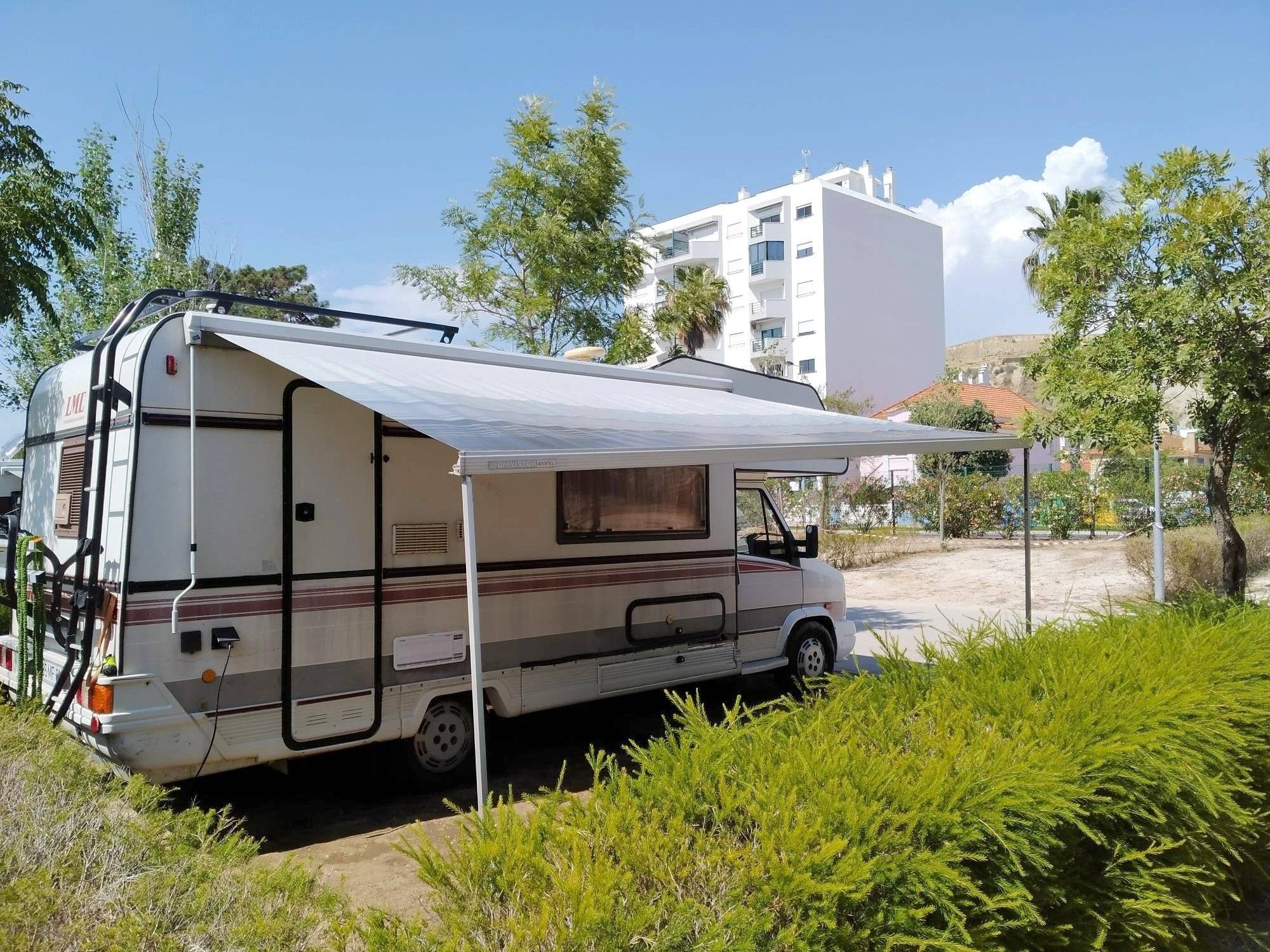 Vista frontale a ¾ Fiat FIAT DUCATO - Yescapa