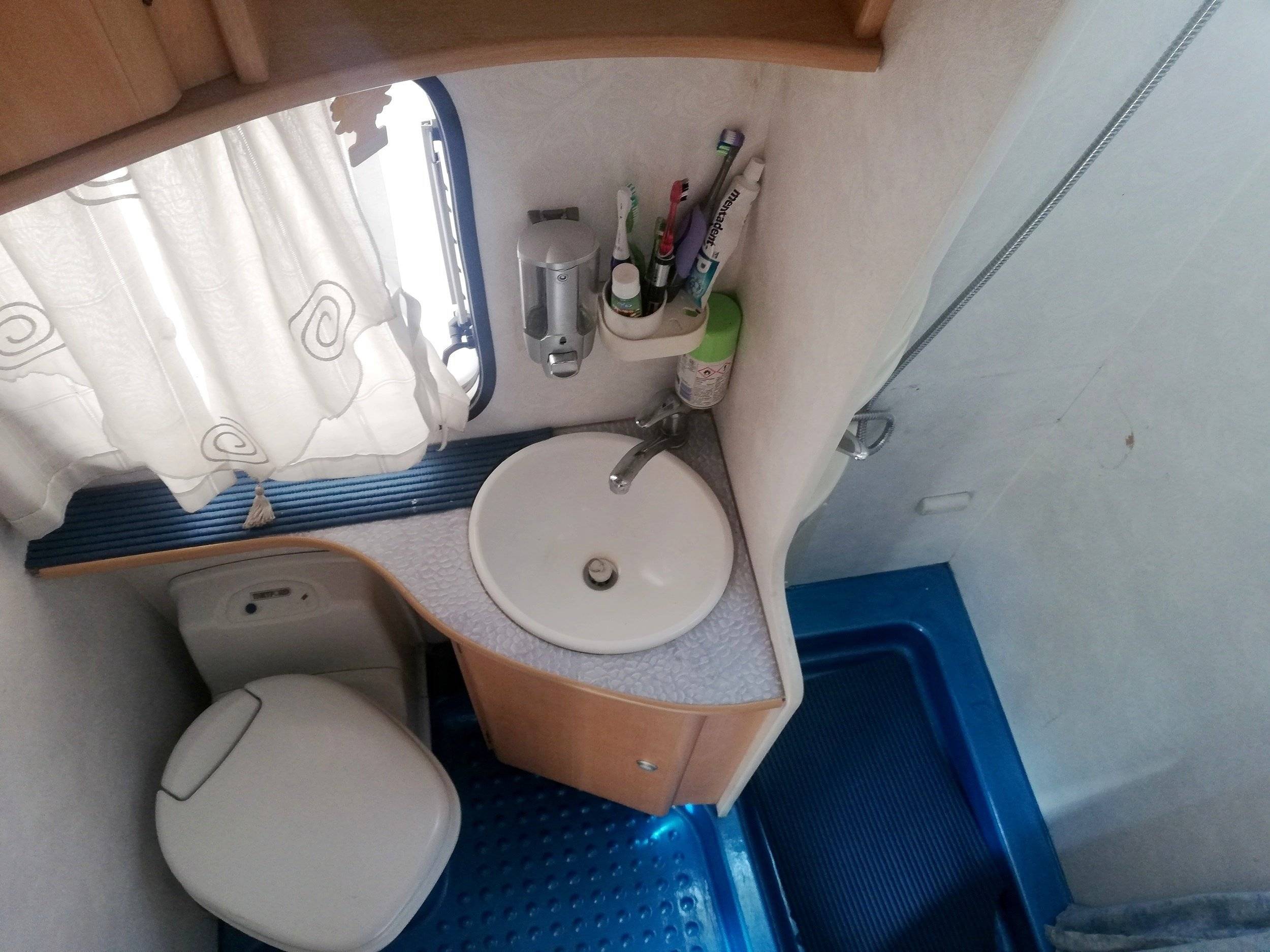 Challenger Transit 2,5 l TDCi 140 ch.