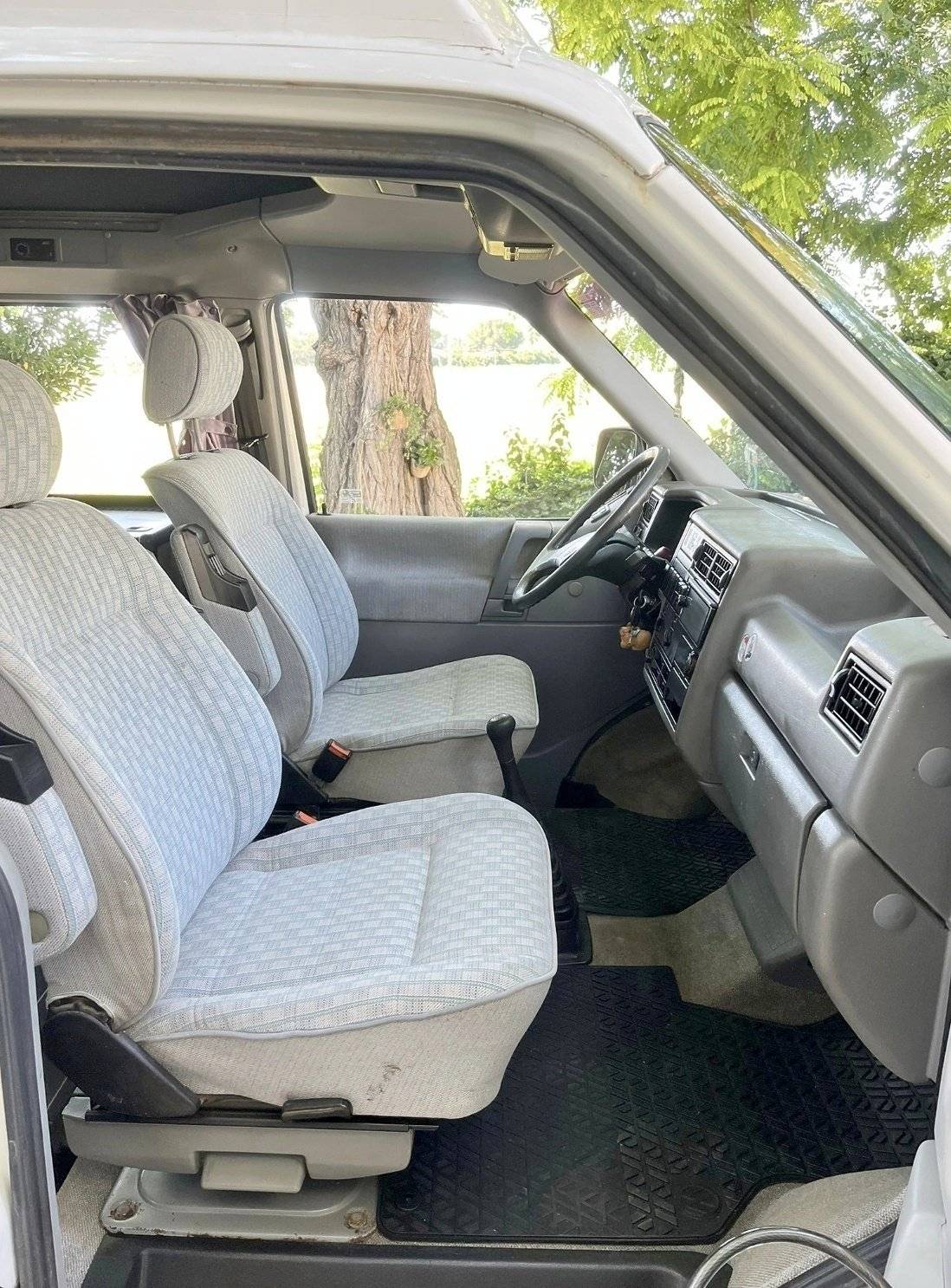 Essecke Volkswagen T 4 - Yescapa
