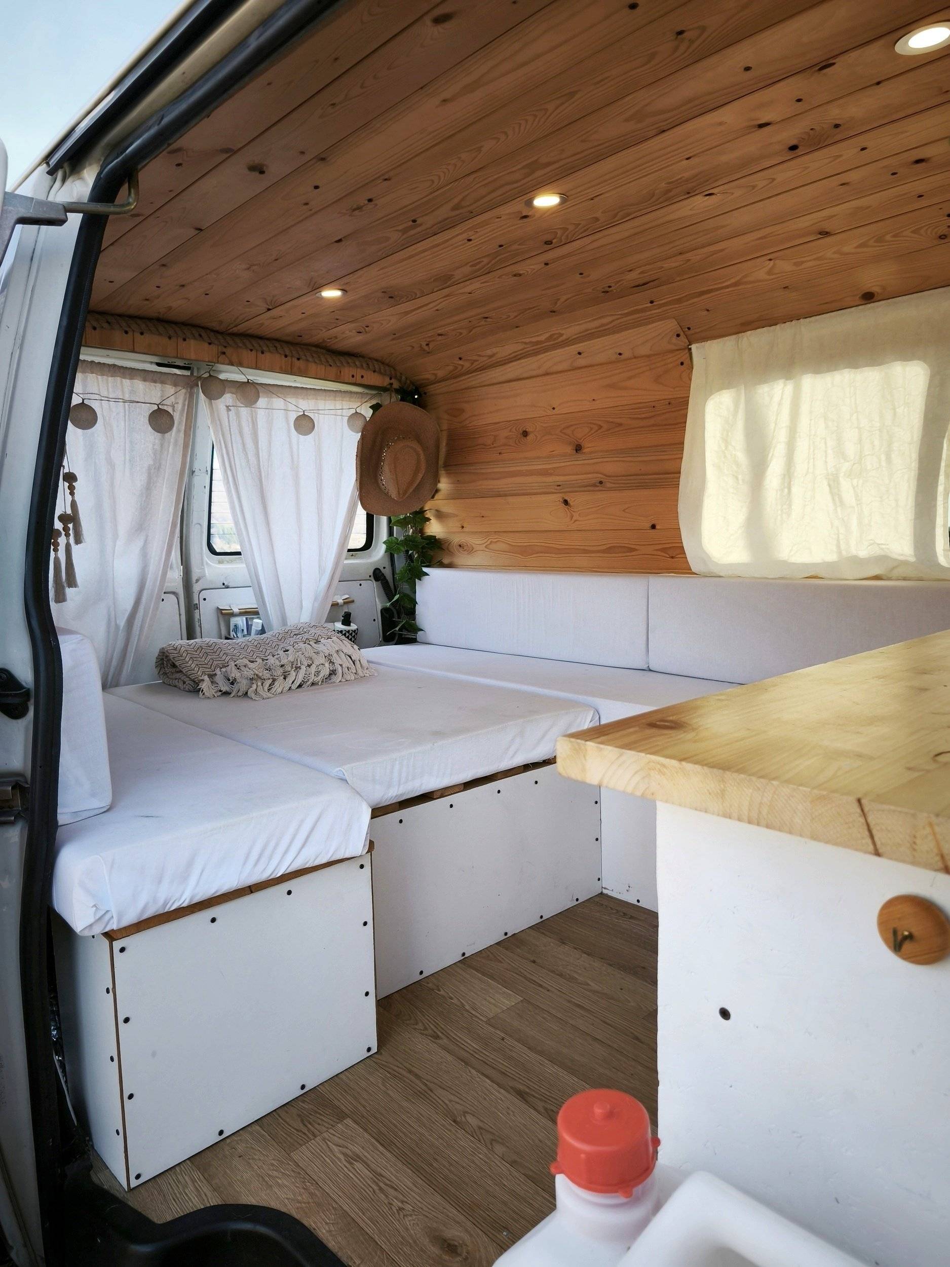 Área de jantar Volkswagen T4 - Yescapa