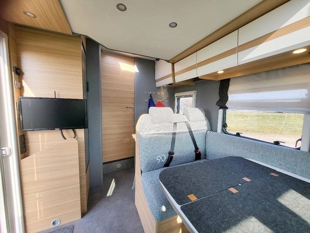 Dethleffs Just T7052 EB