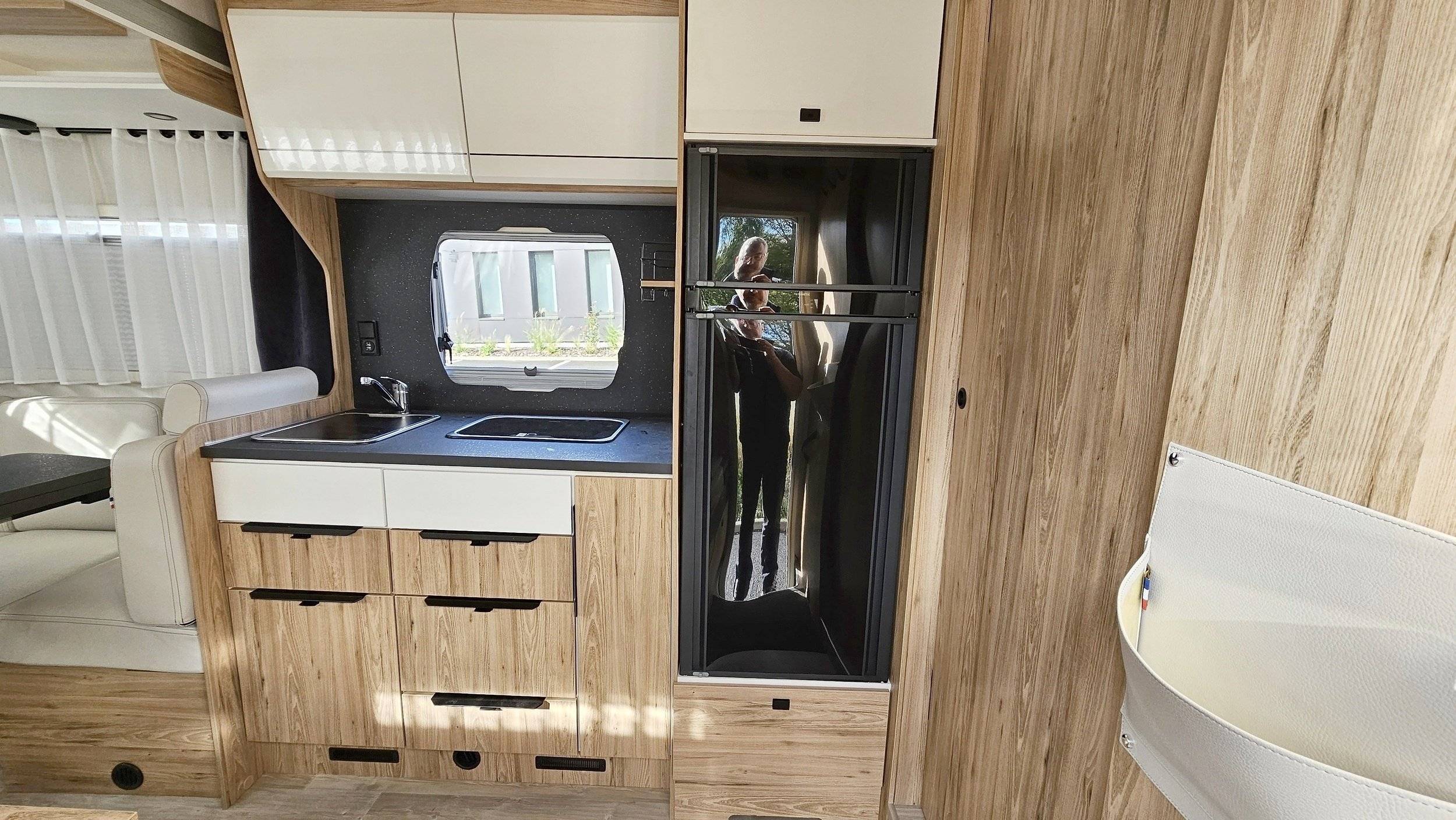 Bavaria BAVARIA T696U