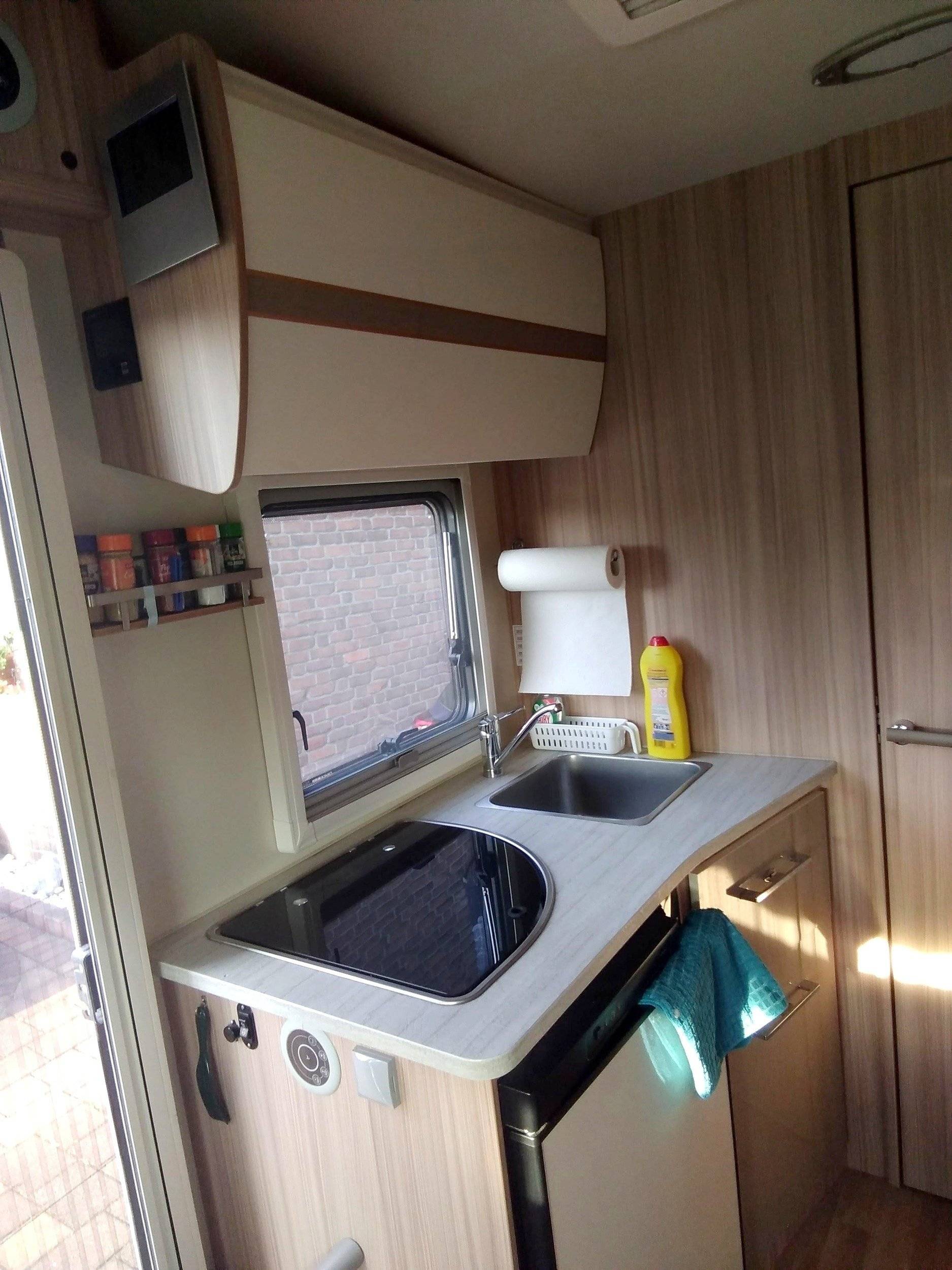 Ahorn 690 T Nee Face Edition