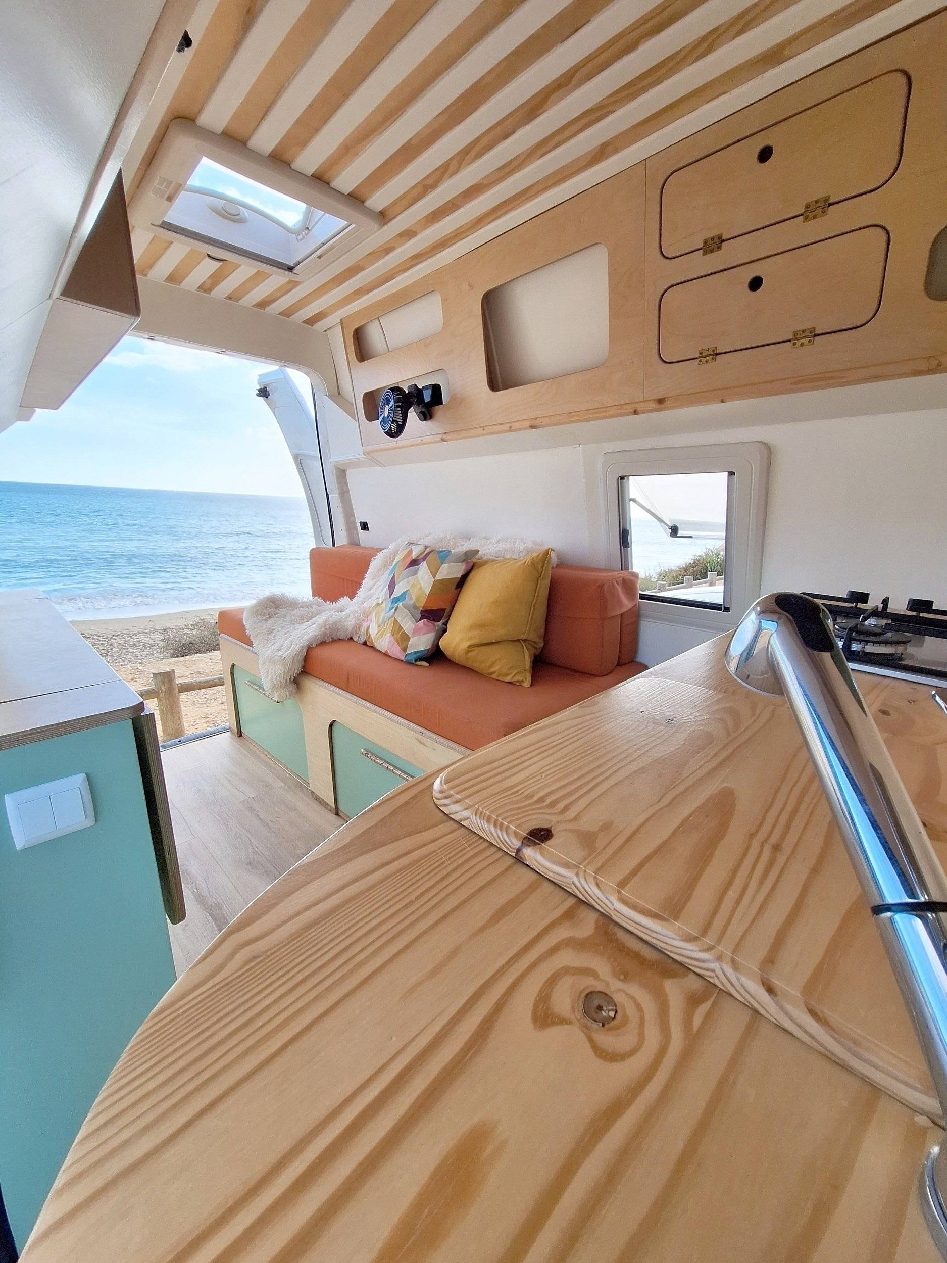 eu Volkswagen Transporter T6 TDI BM long