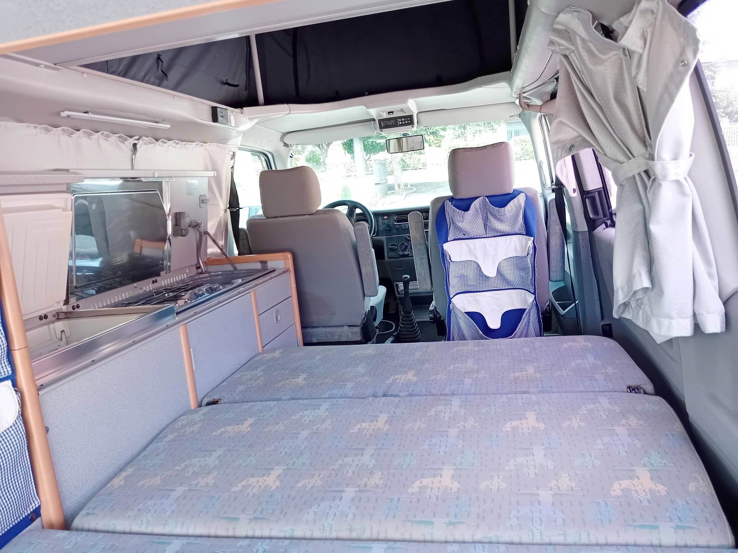 Schlafplätze Volkswagen VOLKSWAGEN CALIFORNIA - Yescapa