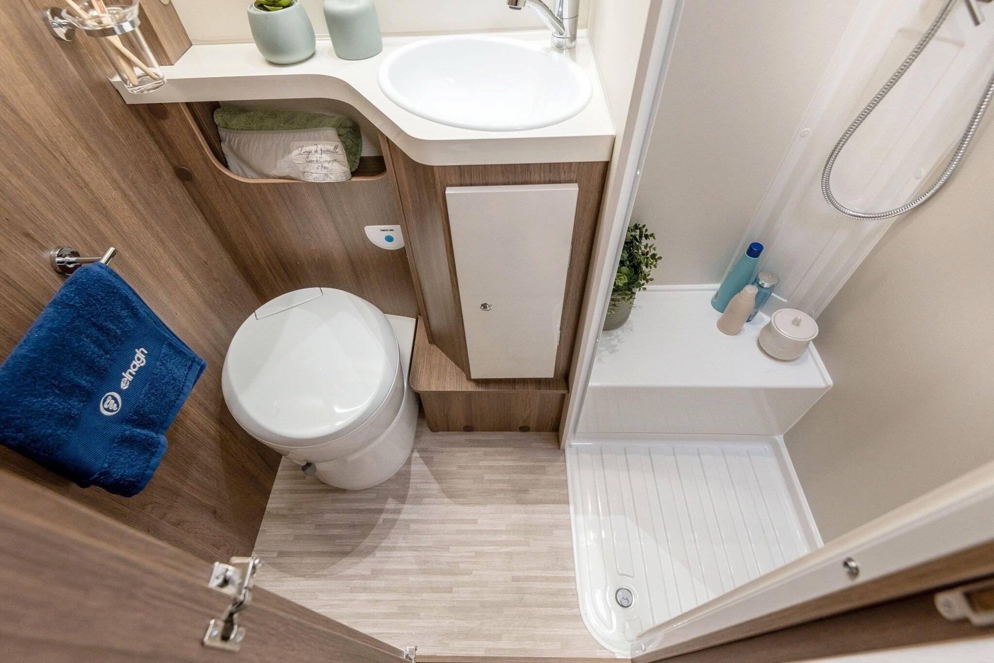 Elnagh Elnagh  Baron 20