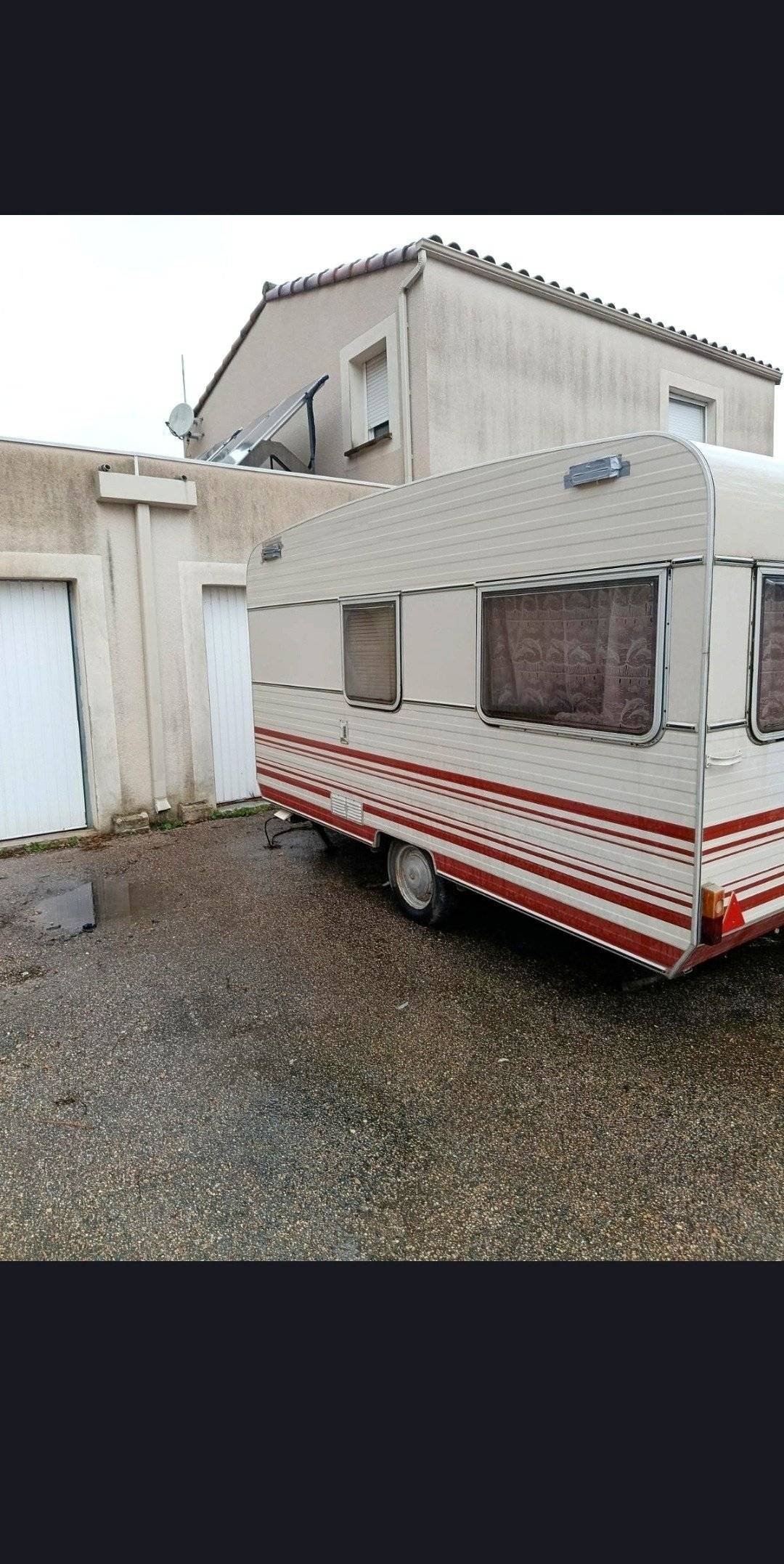 Vista del vehicle angle davanter  - Yescapa