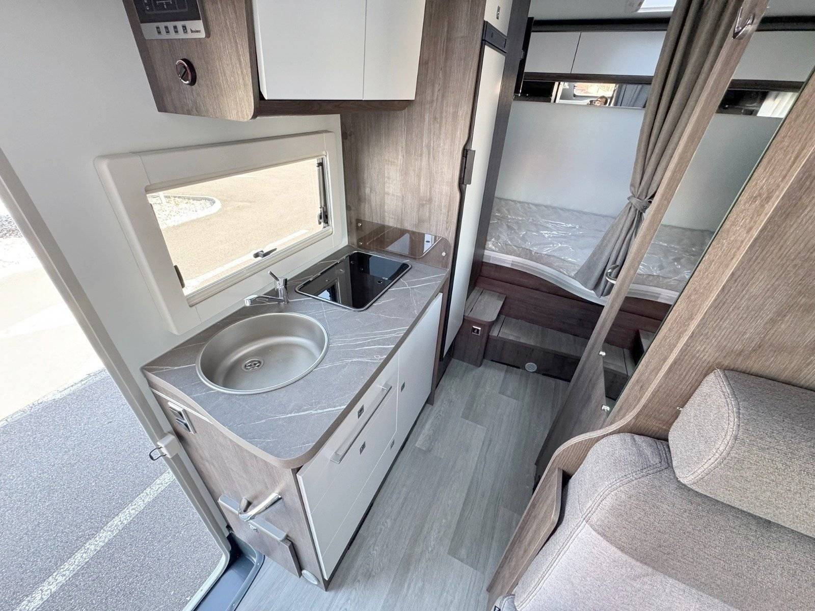 Benimar Tessoro 440UP