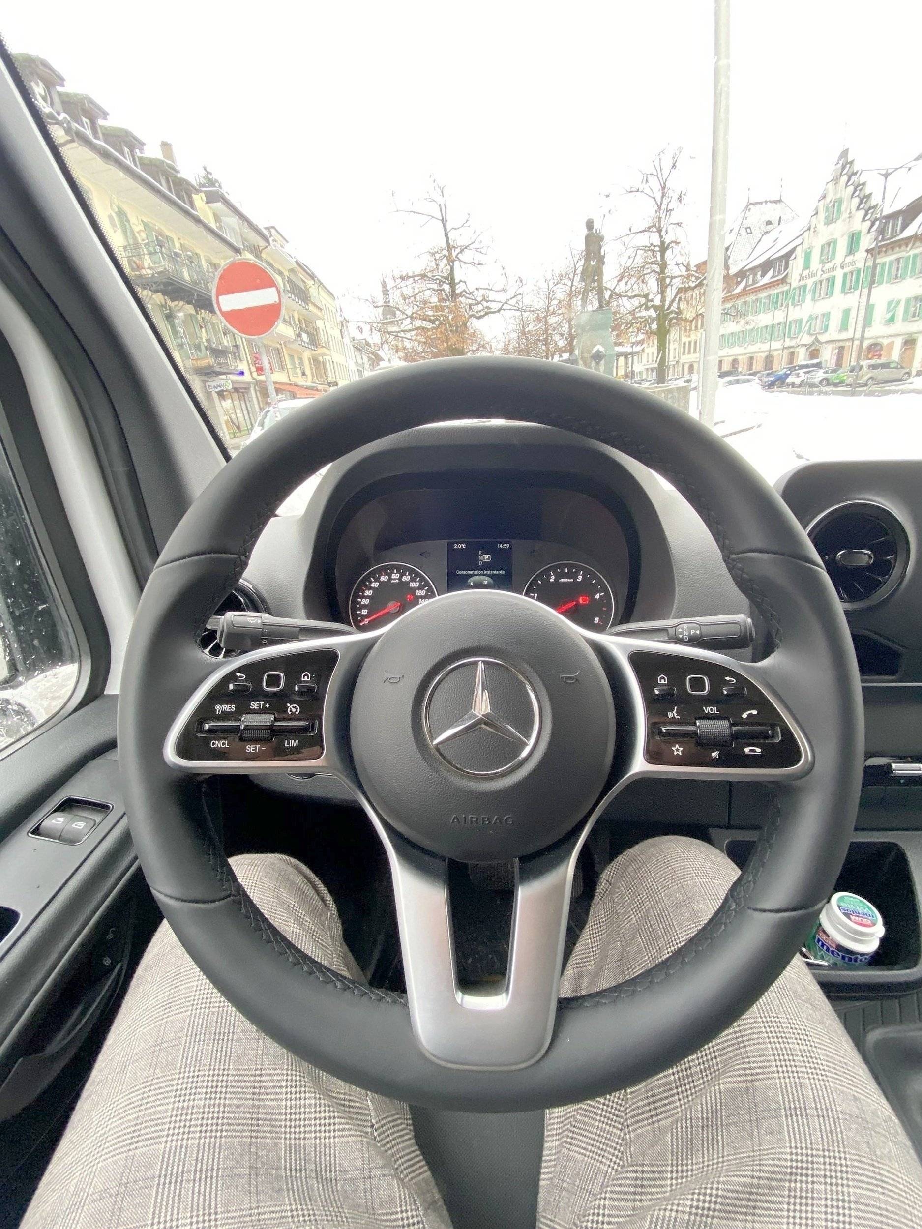 Mercedes-Benz 