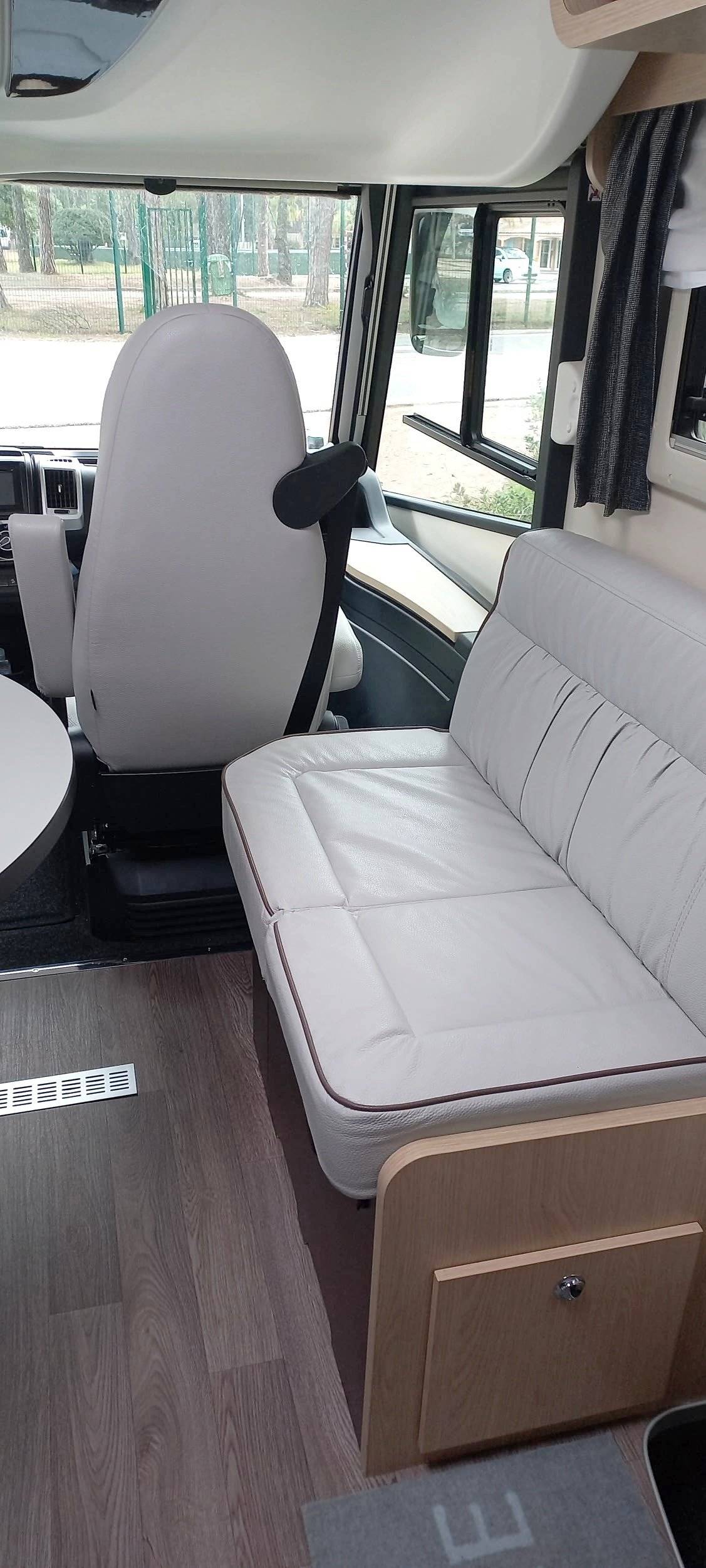 Autostar PRESTIGE I730LC